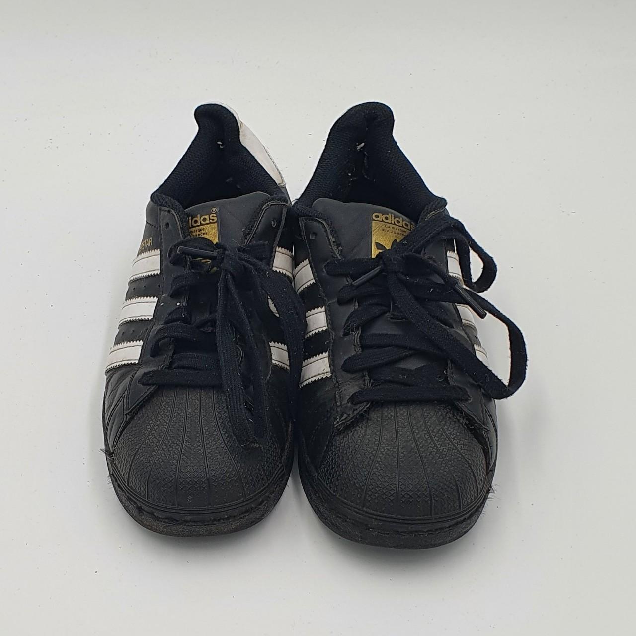 ADIDAS SUPERSTAR TRAINER MENS BLACK UK6.5 //... - Depop