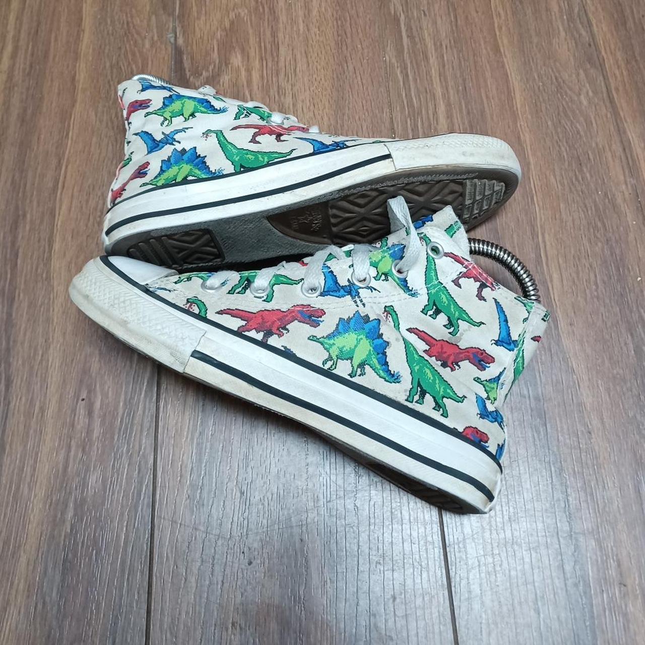 Dinosaur print converse best sale