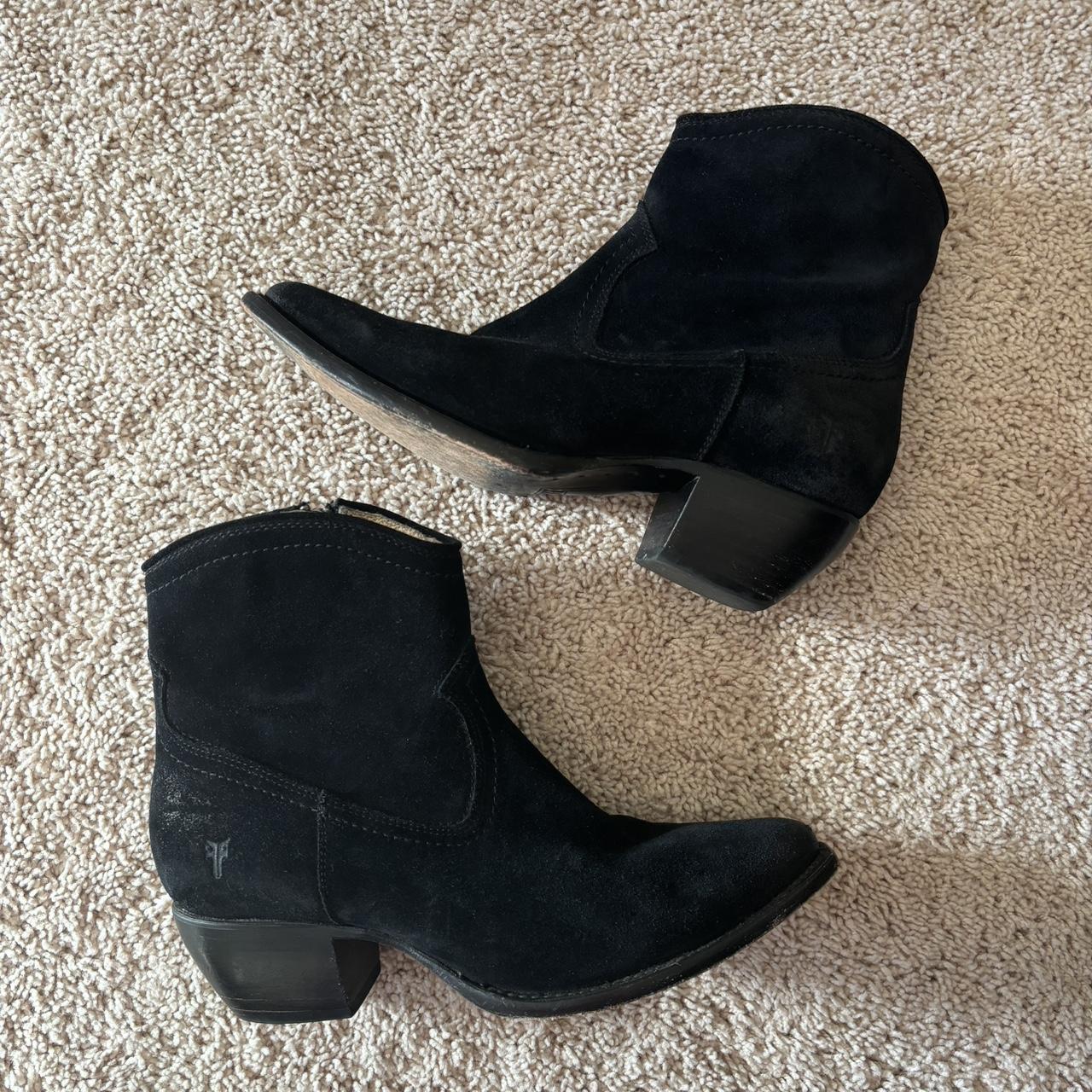 Frye Black Suede Booties store Sz 9 Excellent Condition