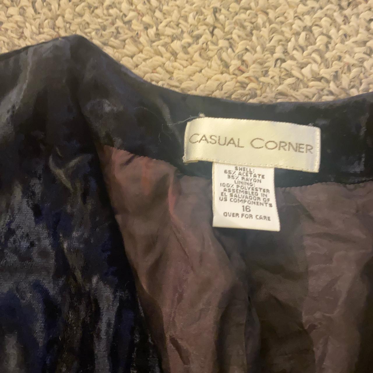 Casual Corner Women's Black Gilet (2)