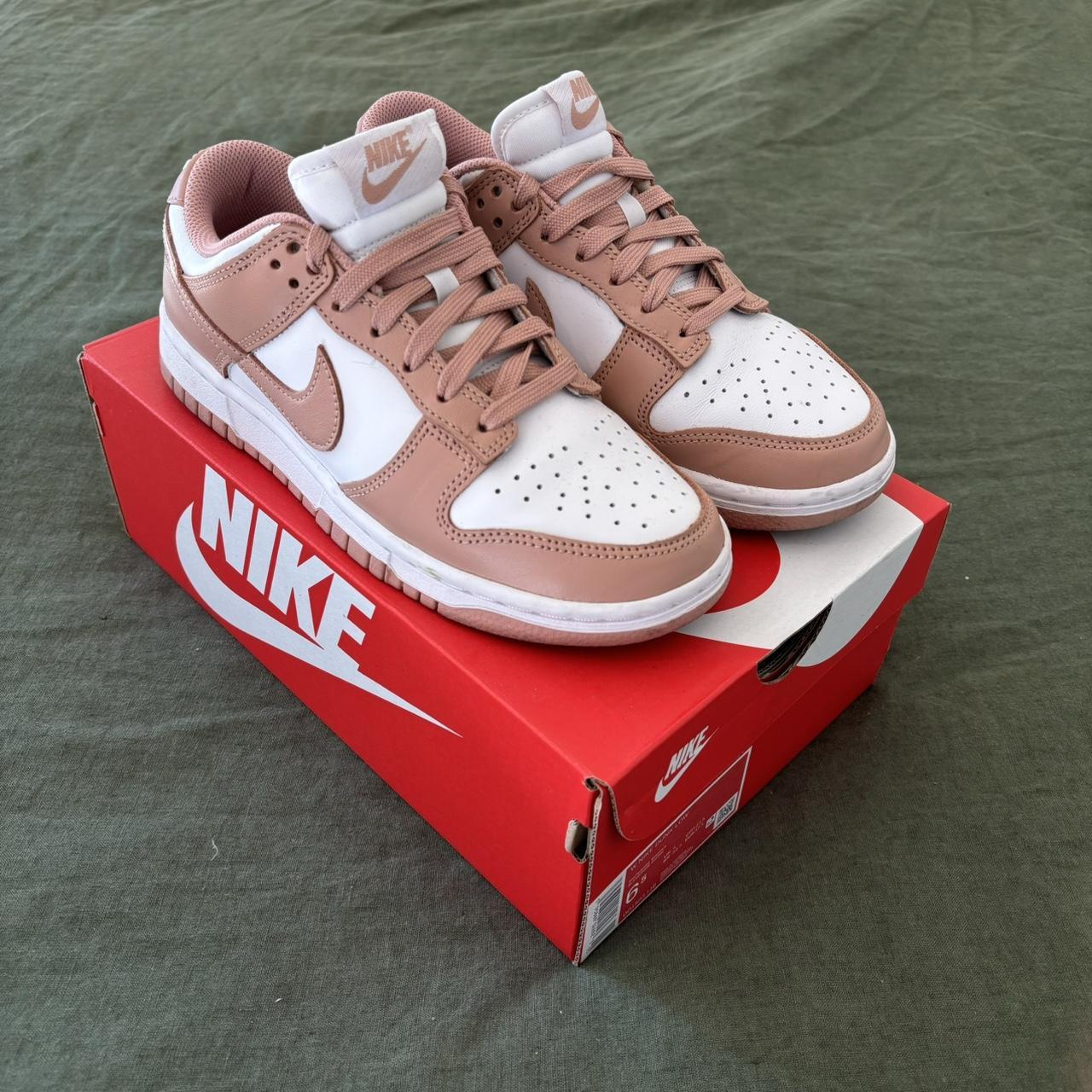 Dusty pink outlet nike