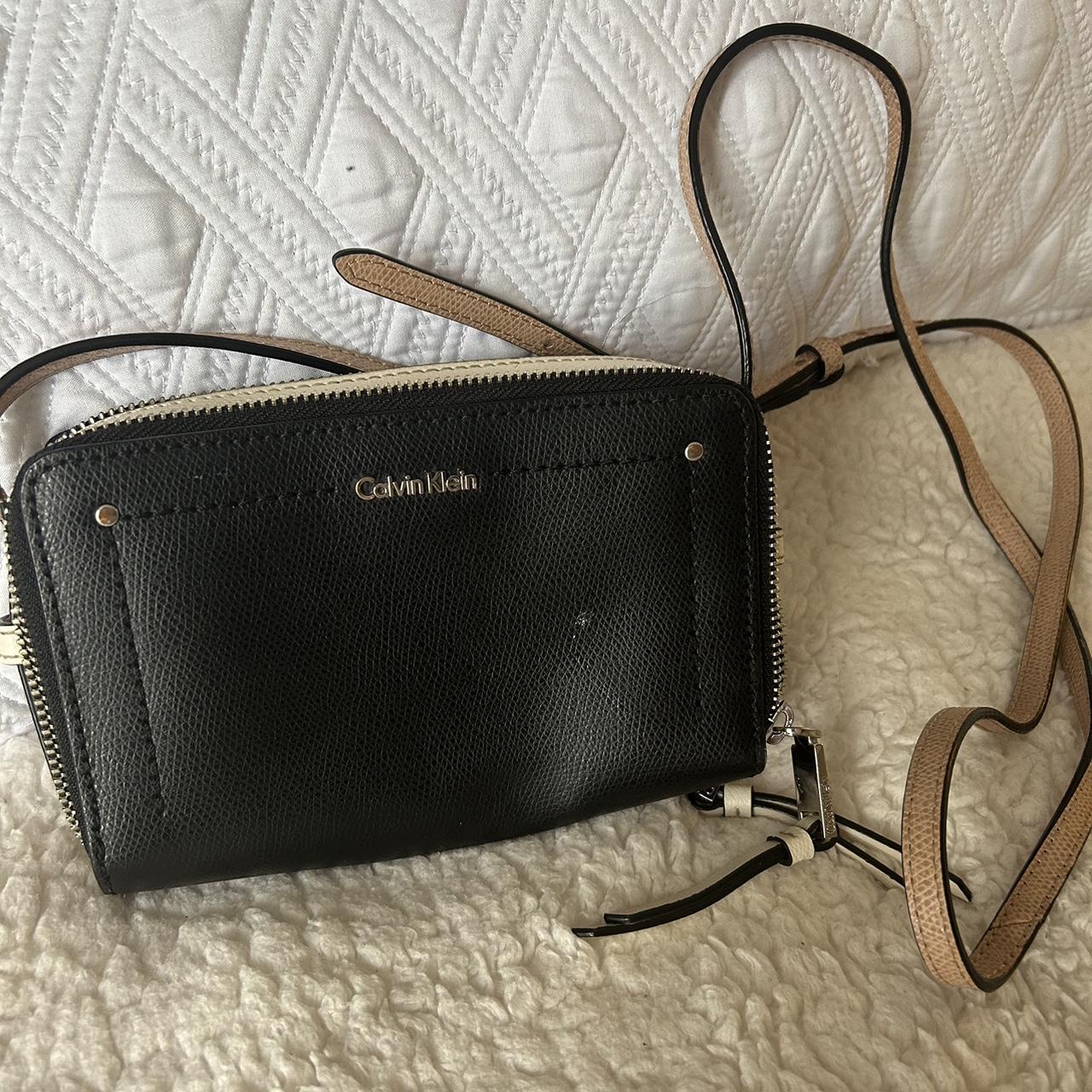 CALVIN KLEIN: wallet for women - Black | Calvin Klein wallet K60K608164  online at GIGLIO.COM