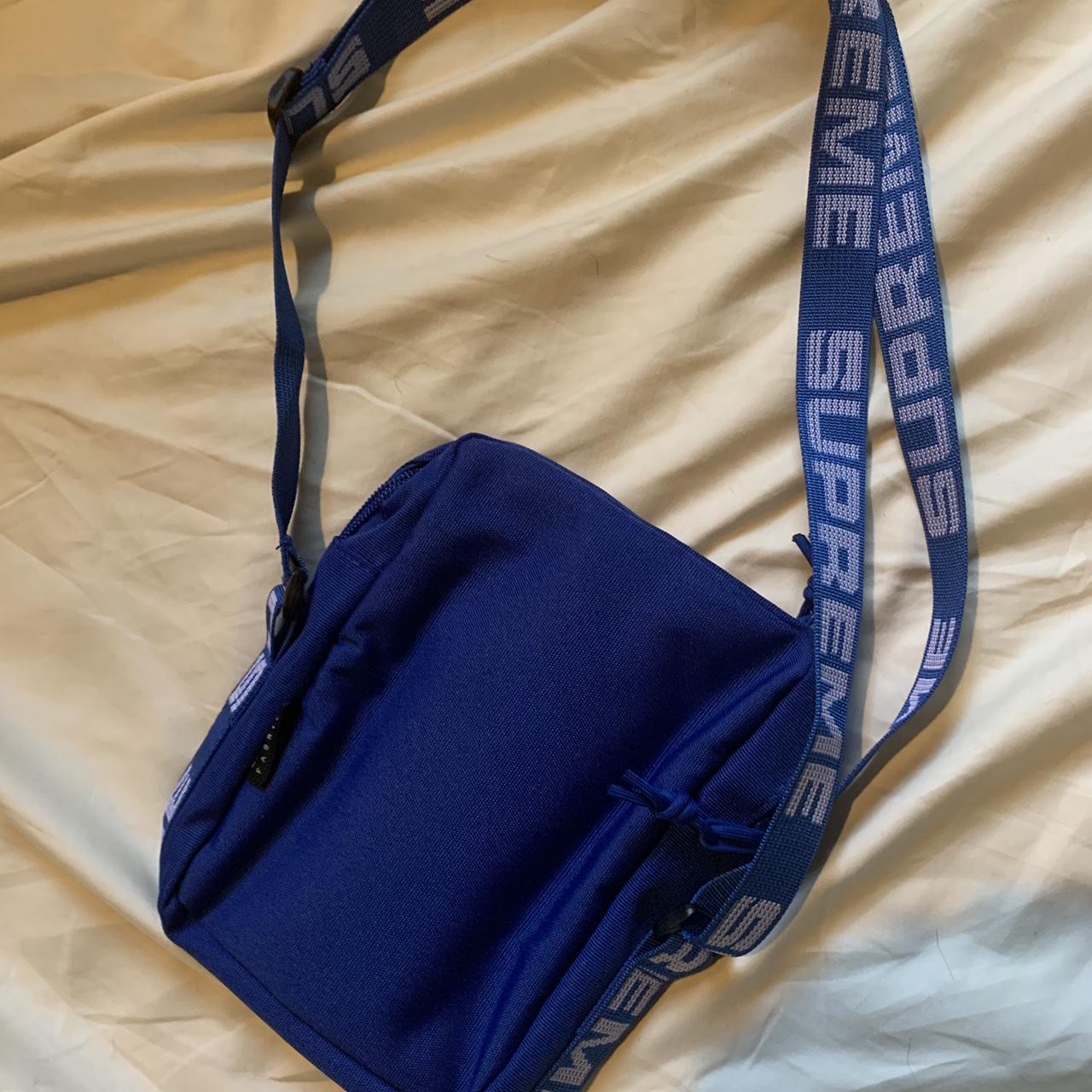 Supreme ss18 shoulder bag, been used but in very - Depop