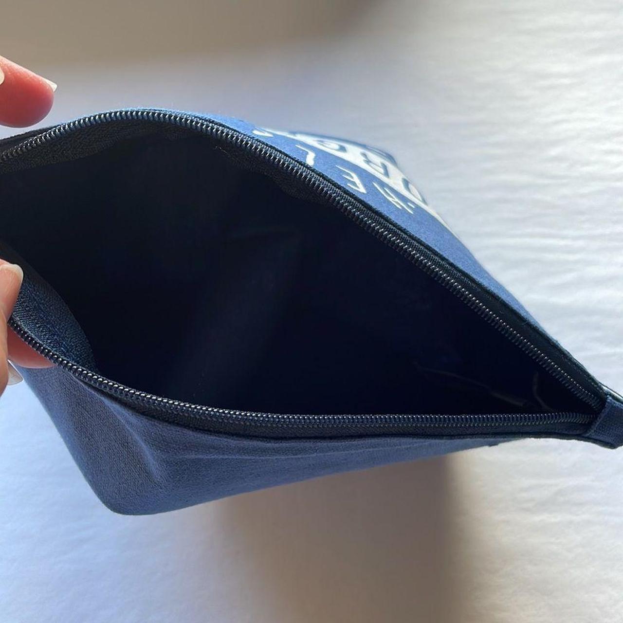 Source Unknown Women's Makeup and toiletry bags -… - image 3