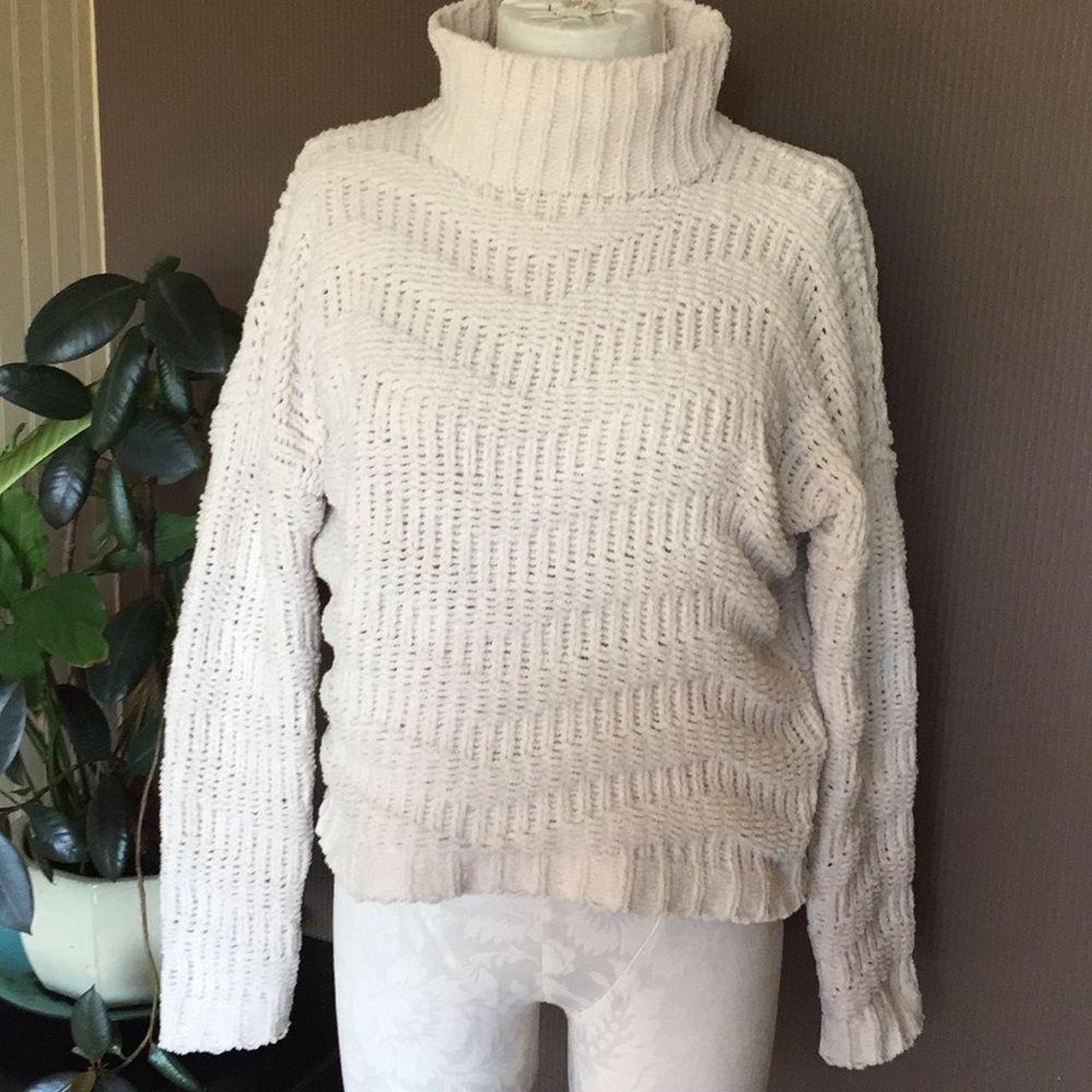 Source Unknown Women's Sweater - Cream - M – Moon… - image 1