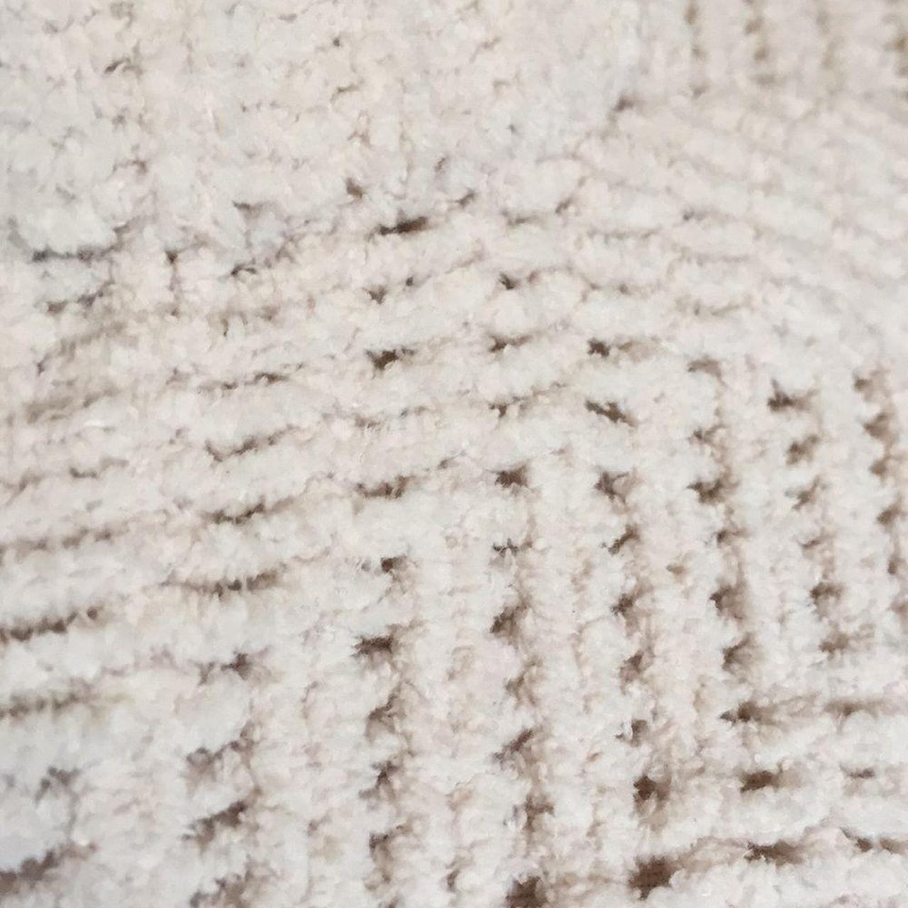 Source Unknown Women's Sweater - Cream - M – Moon… - image 5