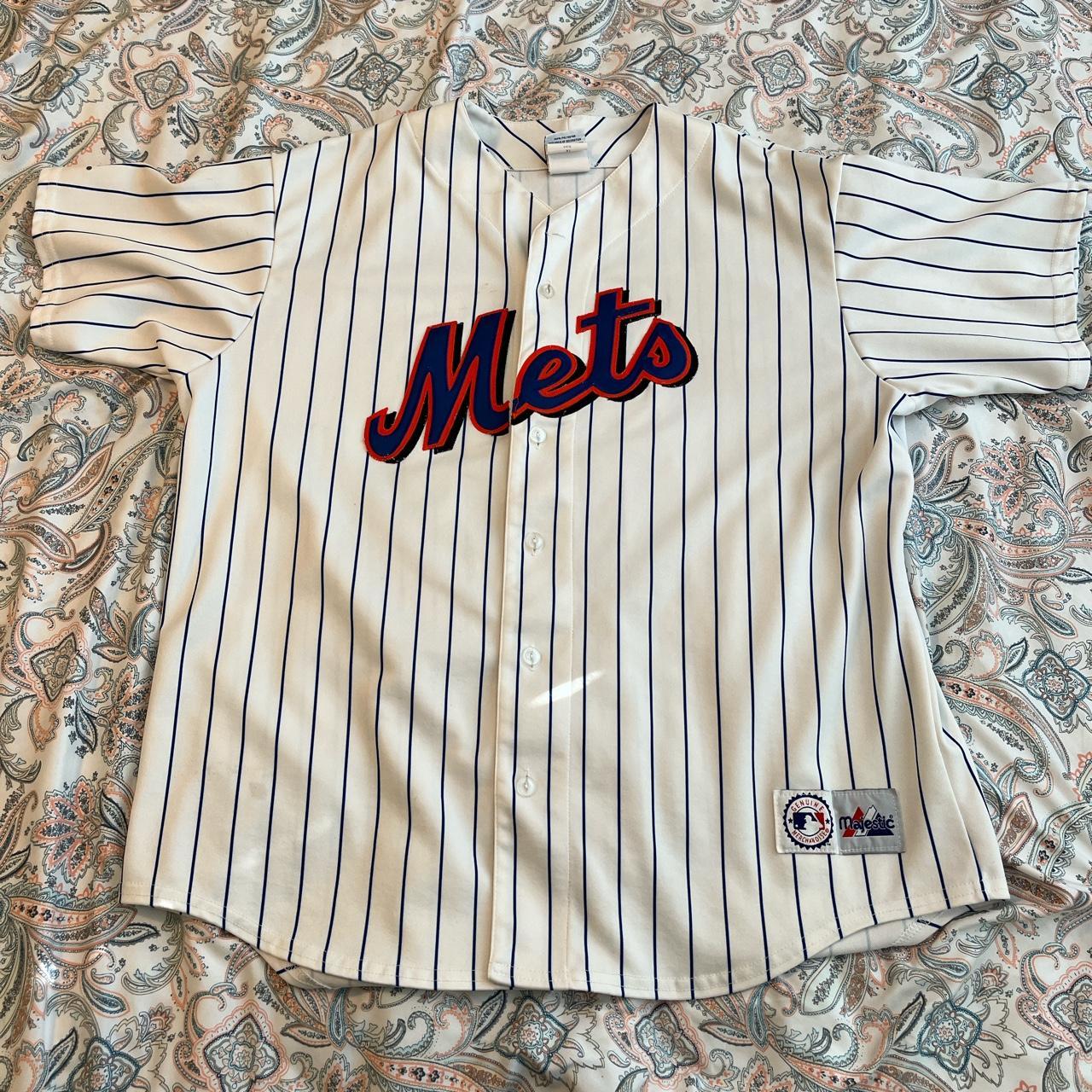 Mets 90s MLB Jersey with a few minor flaws as shown - Depop