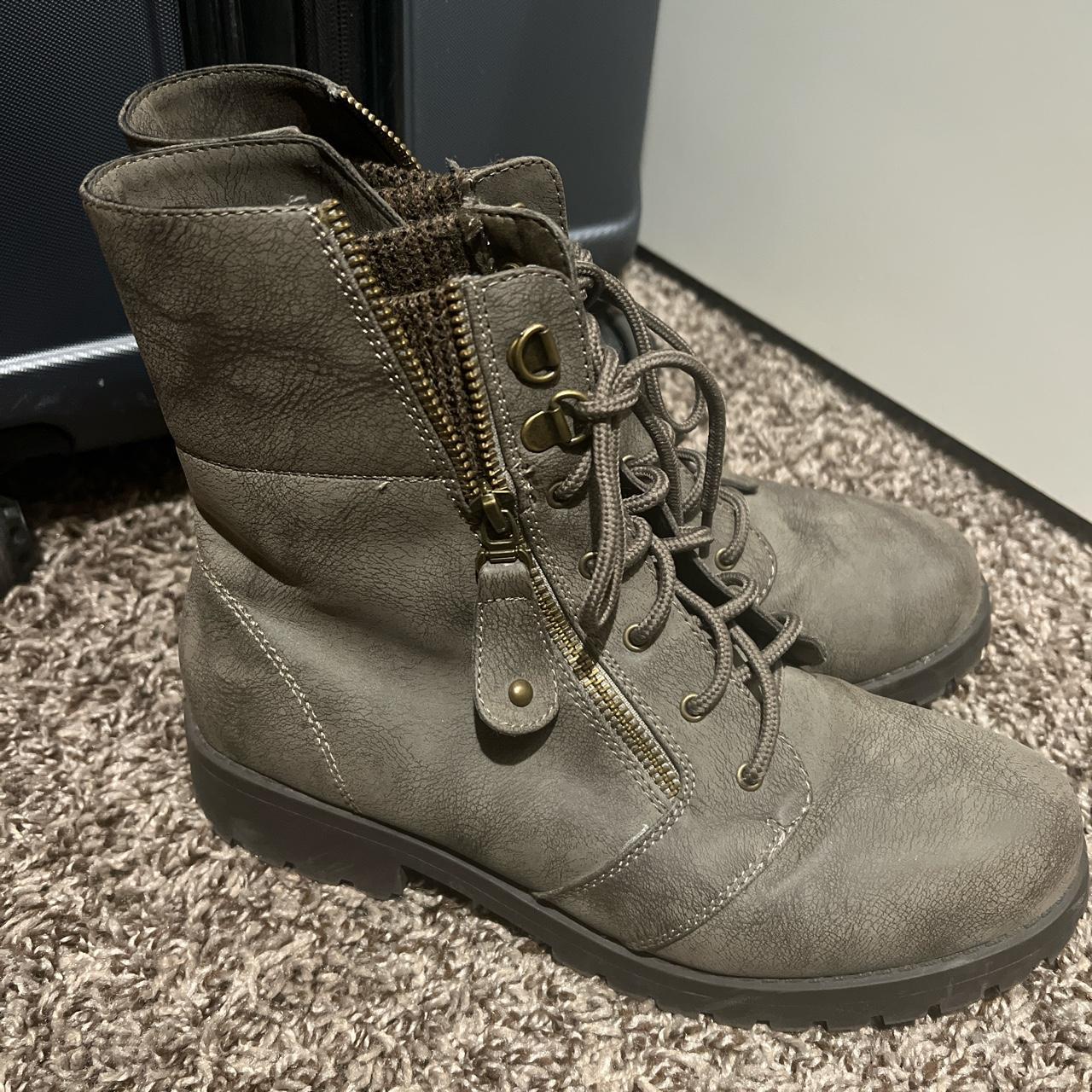 Cute hot sale grey boots