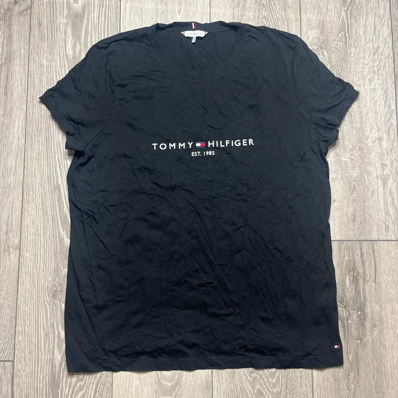 Tommy Hilfiger Women's T-shirt | Depop