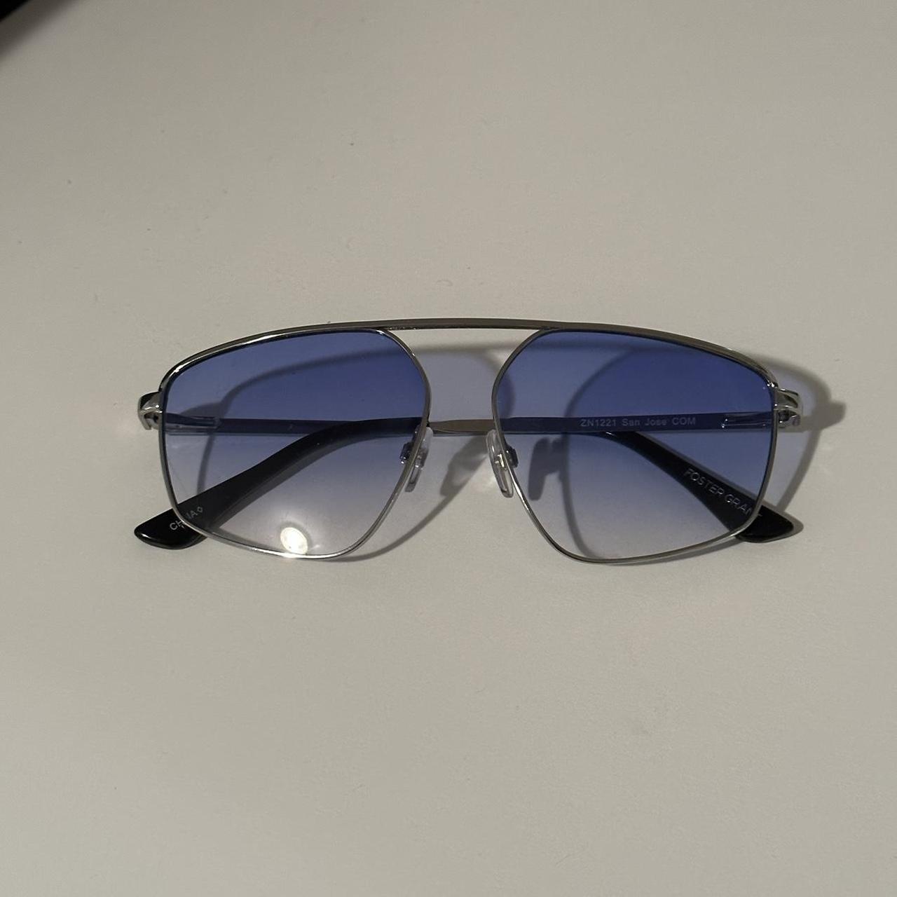 Foster Grant Women's Silver and Blue Sunglasses | Depop