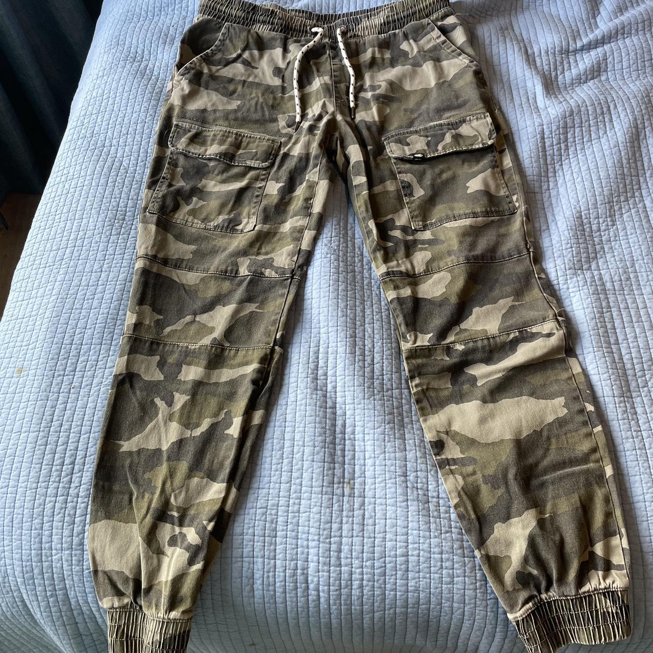 ecko unltd camouflage cargo pants size large but is... - Depop