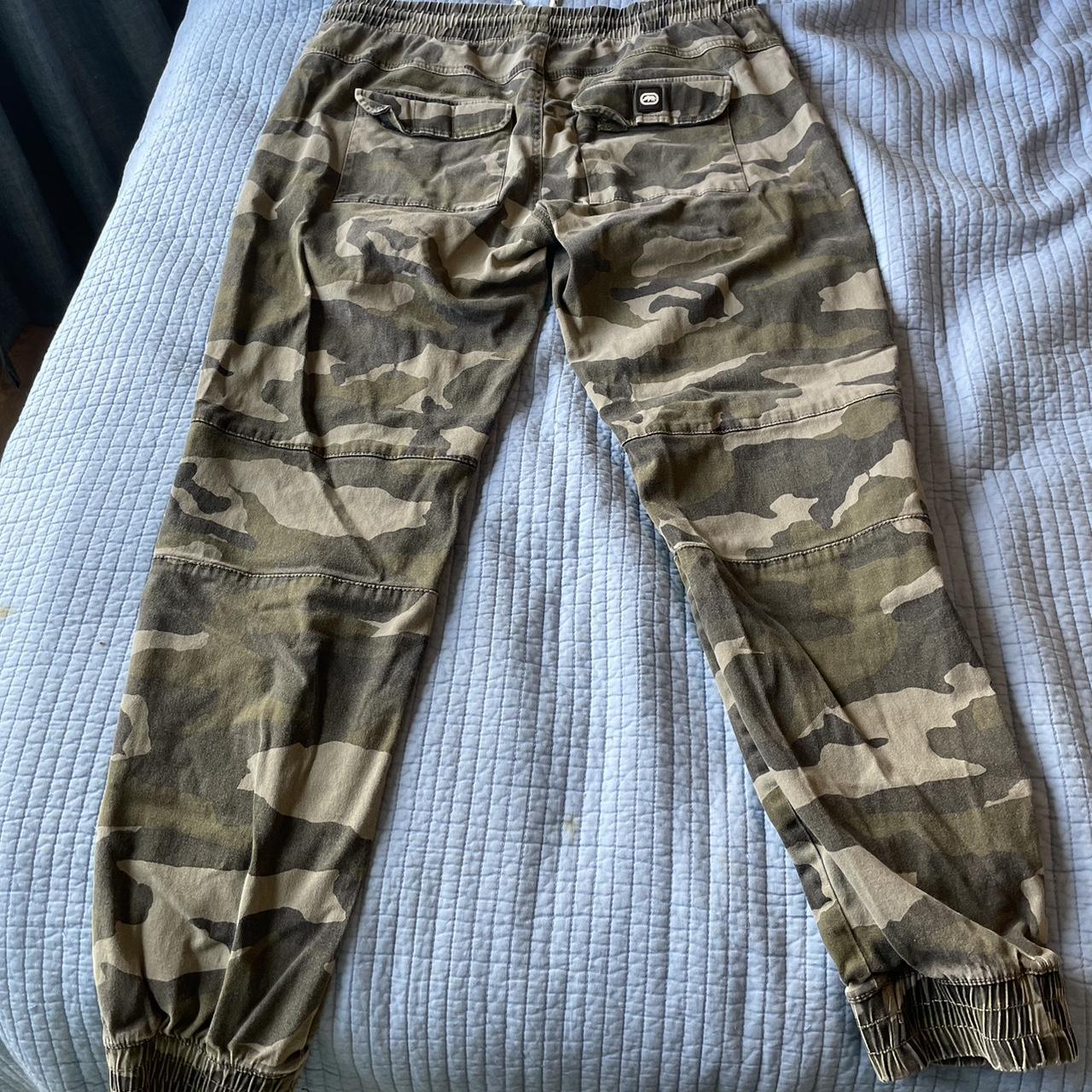 ecko unltd camouflage cargo pants size large but is... - Depop