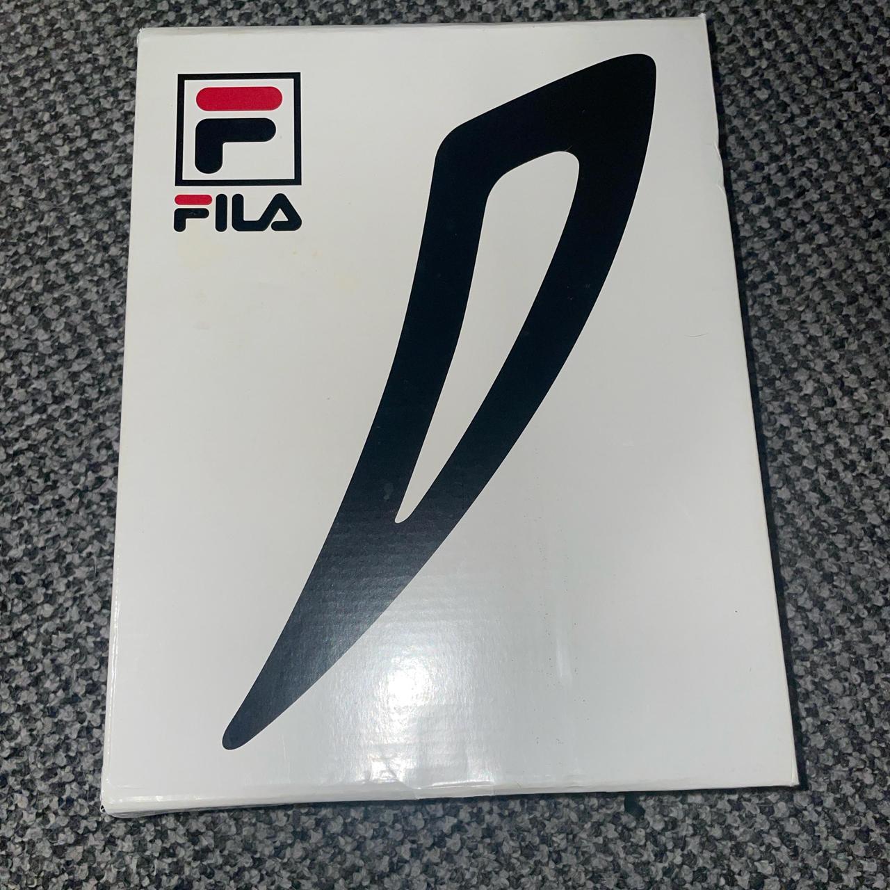 Never worn Fila Disruptor II Premium Fade UK 5.5 US 8