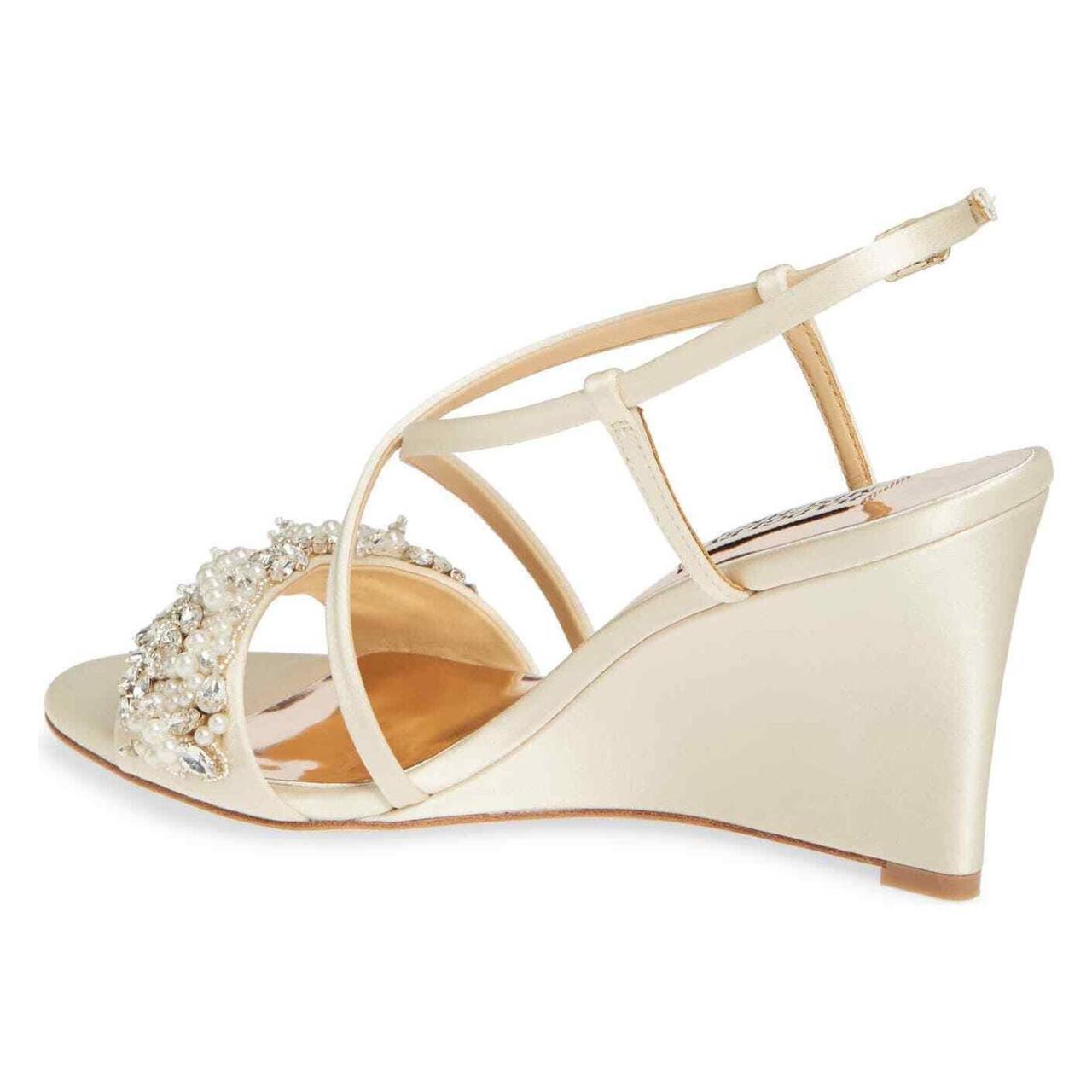 Badgley mischka clarisa embellished best sale wedge sandal