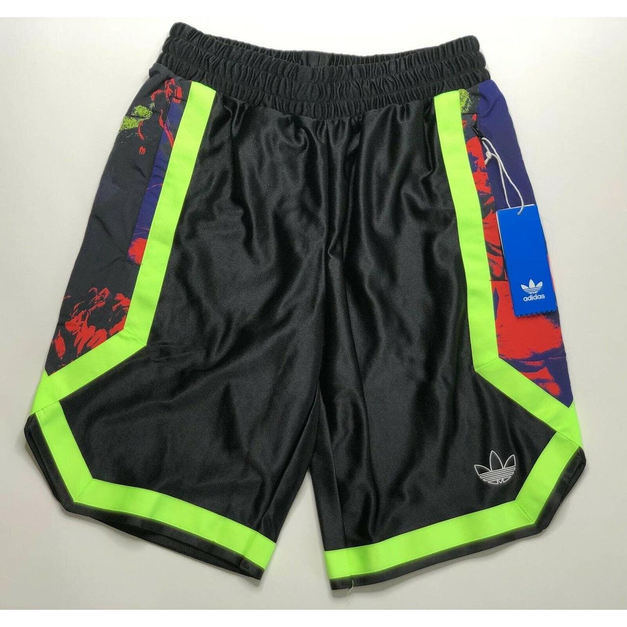 Adidas store festivo shorts