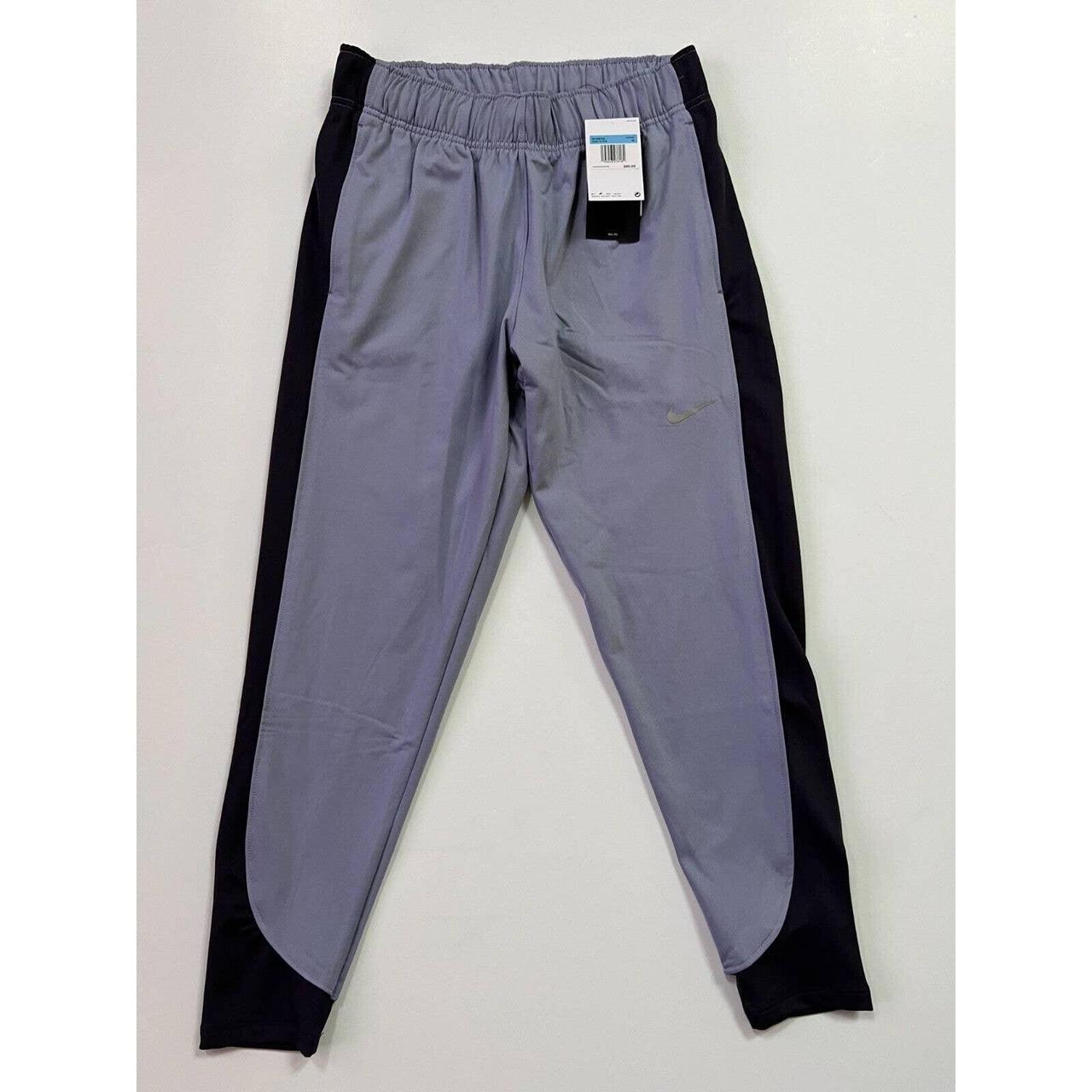 Nike Therma-FIT Essential Women s Running Pants 