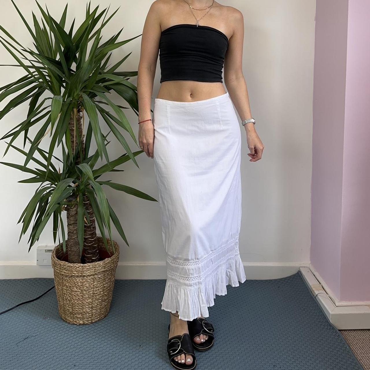 90s white maxi skirt Old label New Look white BNWOT... - Depop