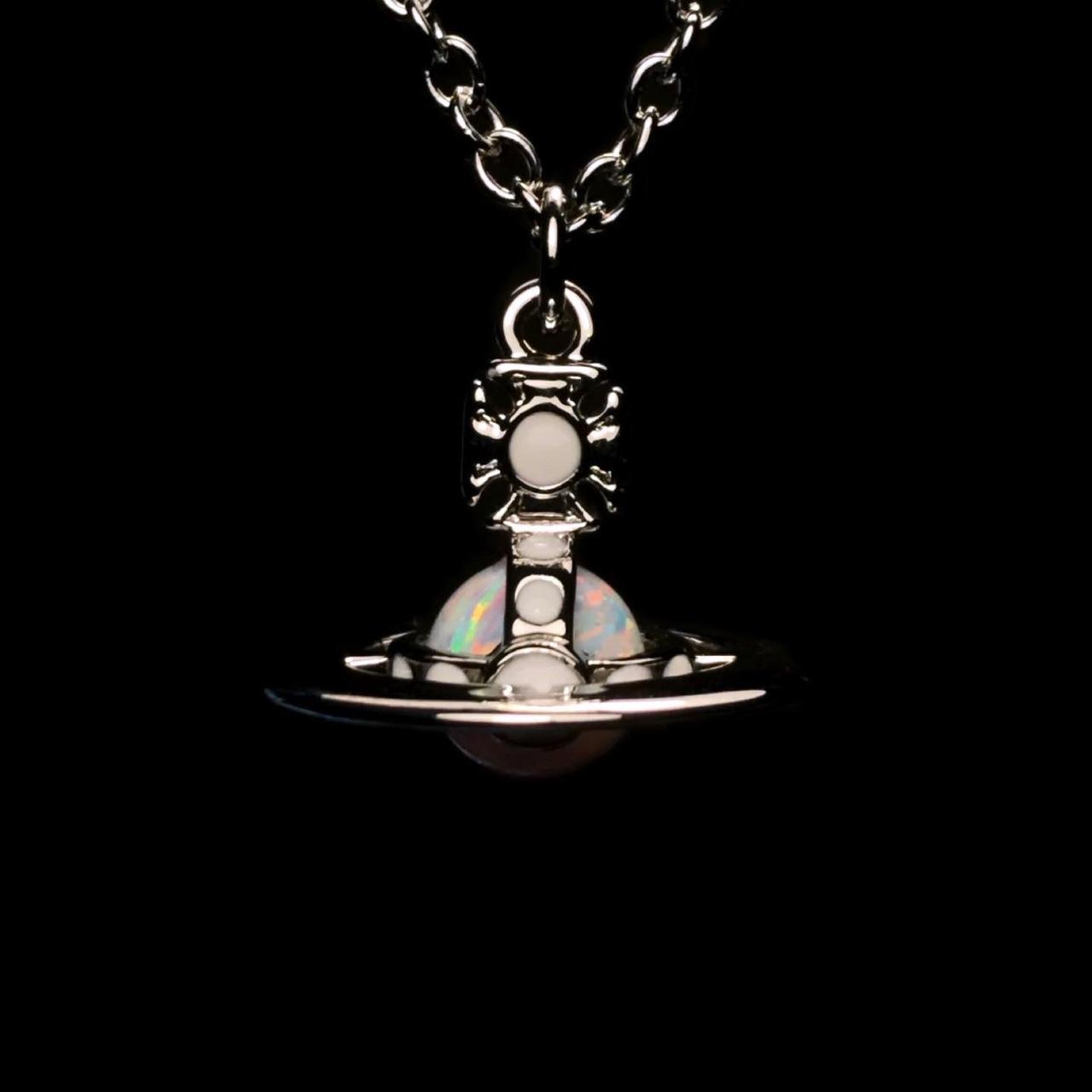 VIVIENNE WESTWOOD Opal Necklace 3D Saturn