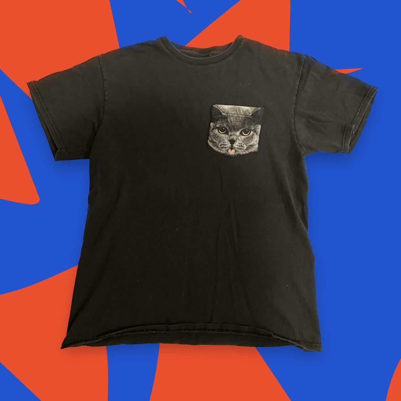 ZUMIEZ CAT POCKET TSHIRT GRAPHIC preloved COMES... Depop