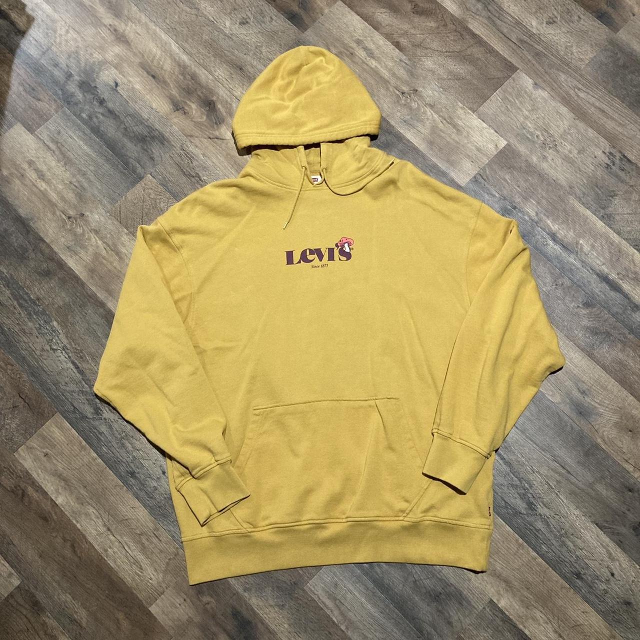 Levis discount hoodie yellow