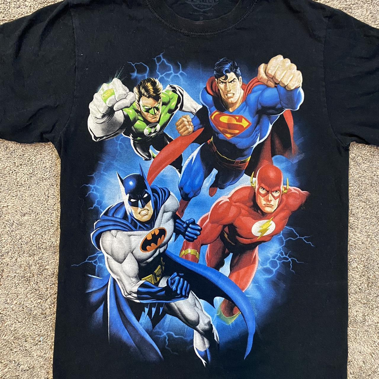 justice league graphic t shirt size small Depop