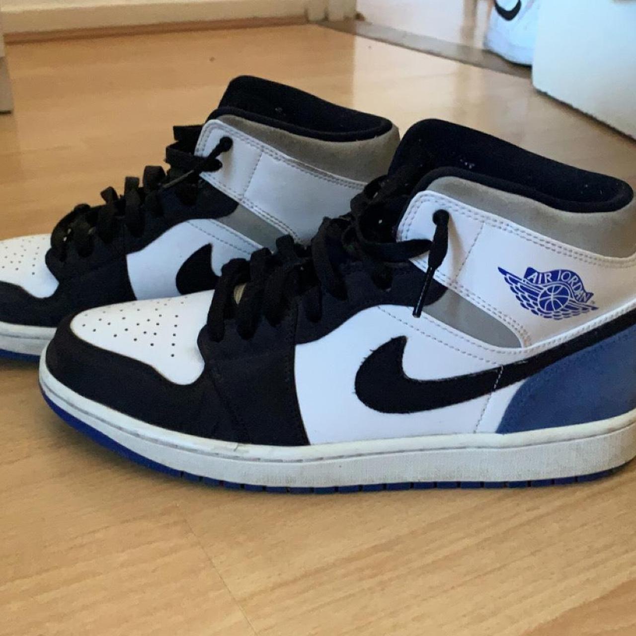 size 9 jordan 1