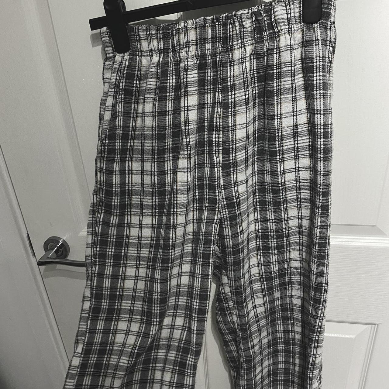 plaid checkered pajama bottoms, pants ♡ very... - Depop