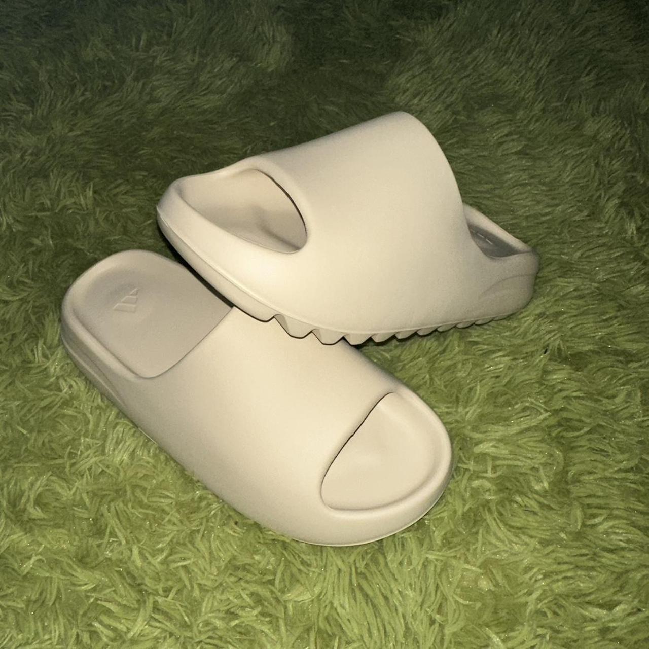 yeezy slide bone mens details