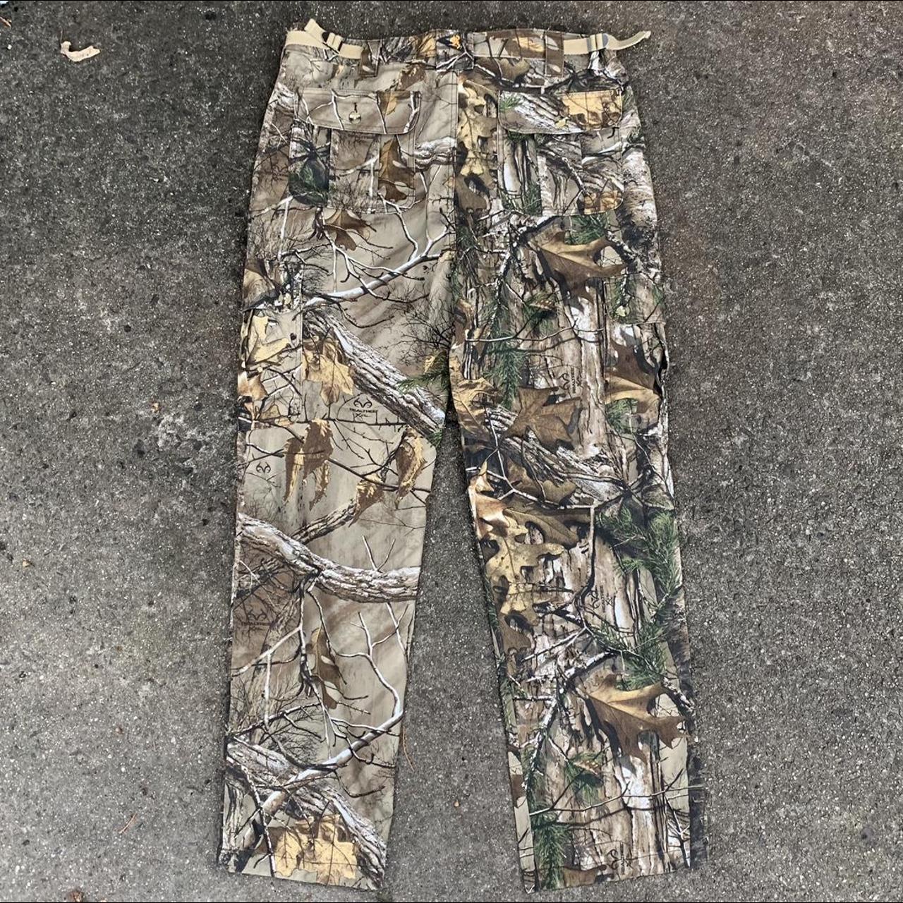 Vintage browning real tree camo cargo pants Size... - Depop