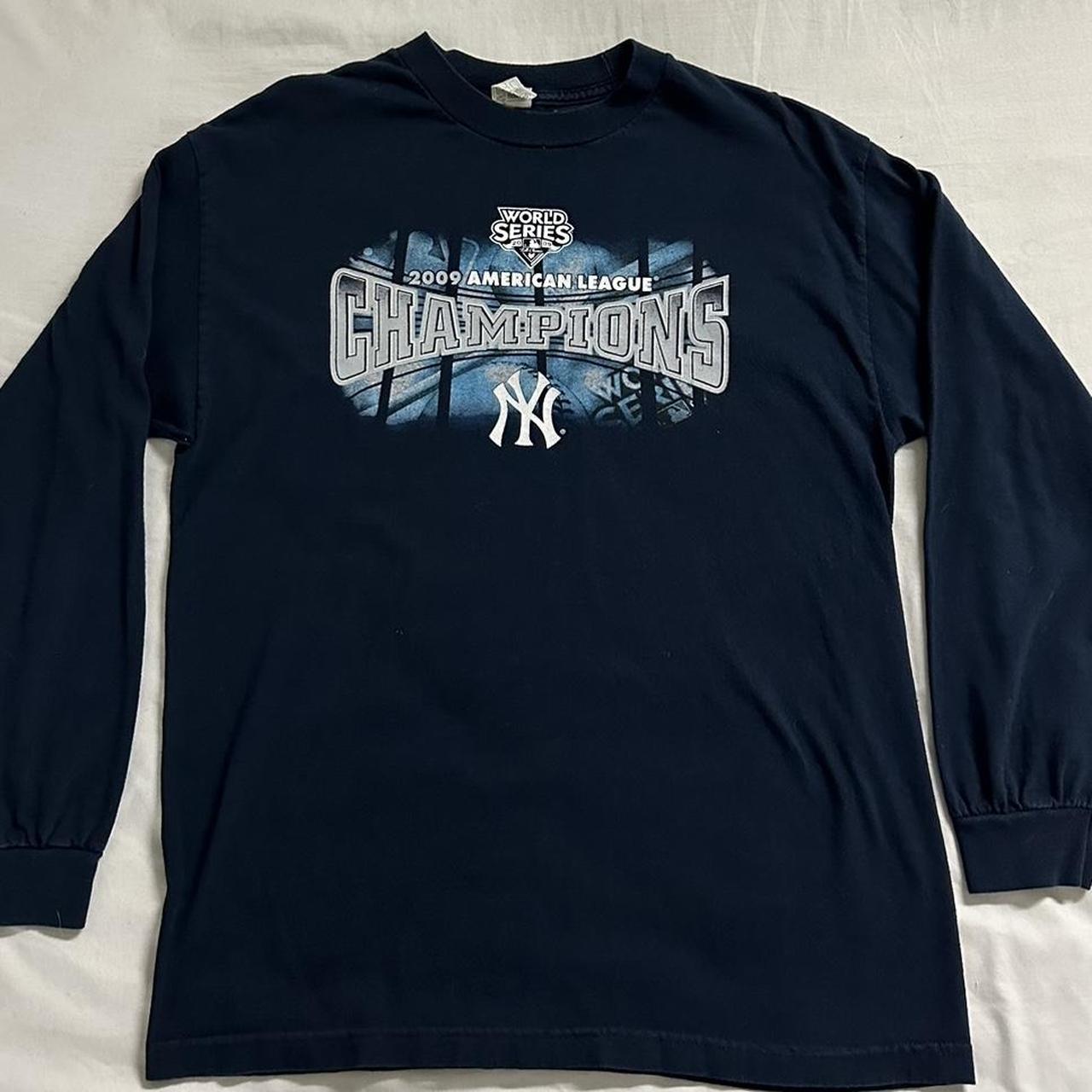 Vintage 2000 New York Yankees long sleeve T-shirt by - Depop