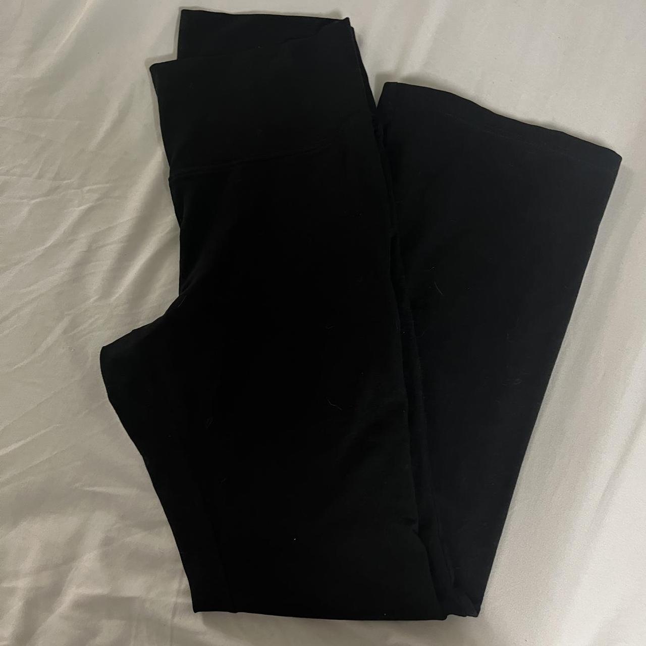 Aritzia Women's Black Leggings | Depop