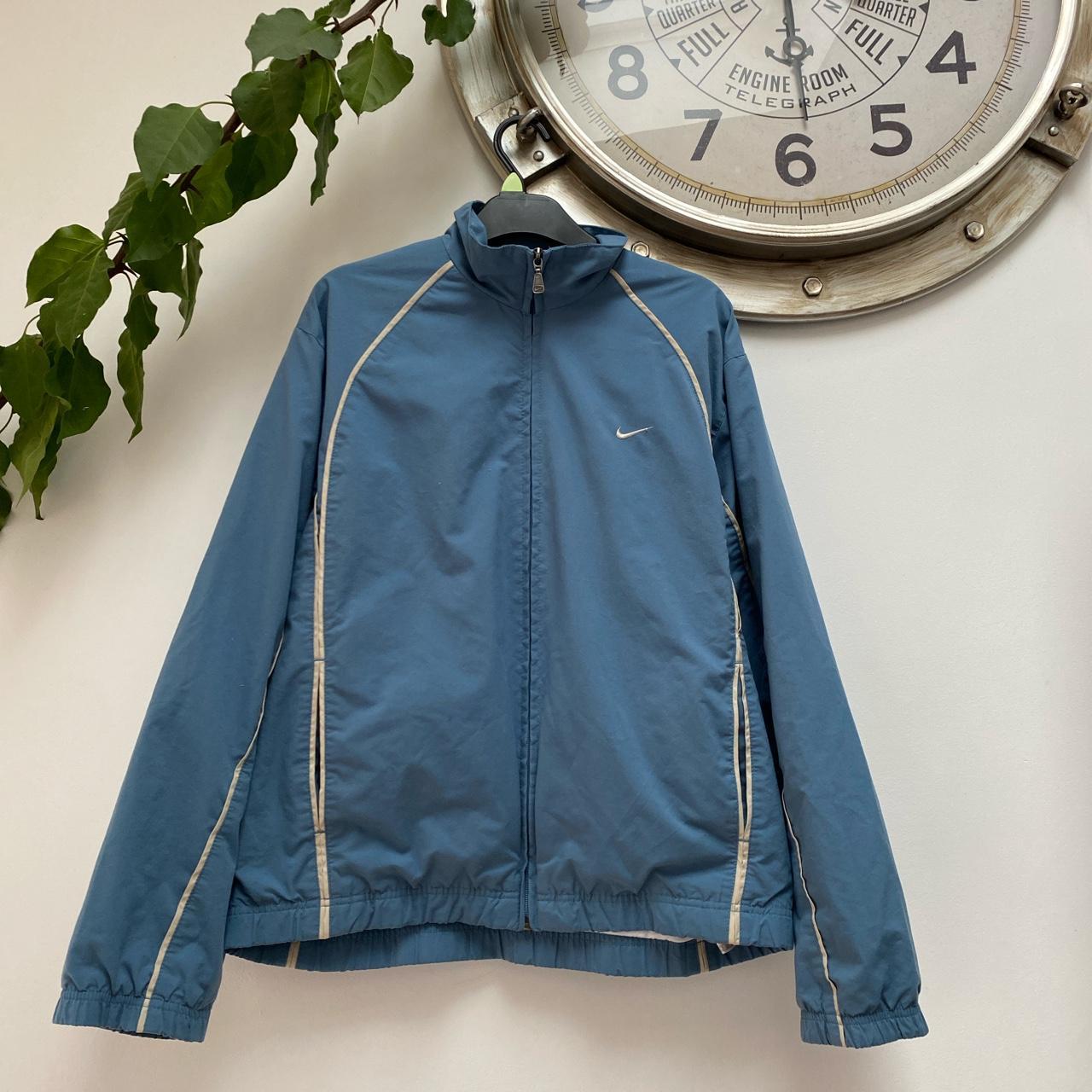 blue light discount nike