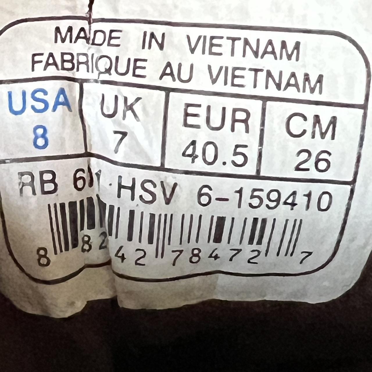 khaki reebok trainers