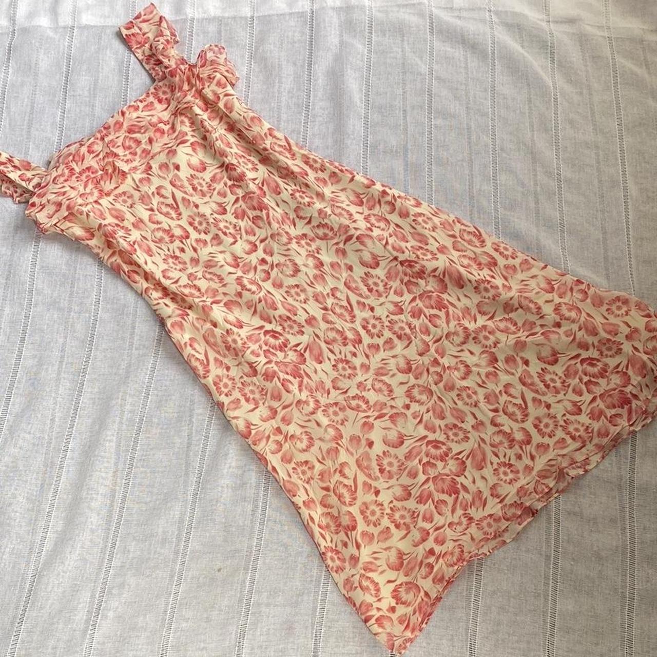 item listed by radiatejoyclothing