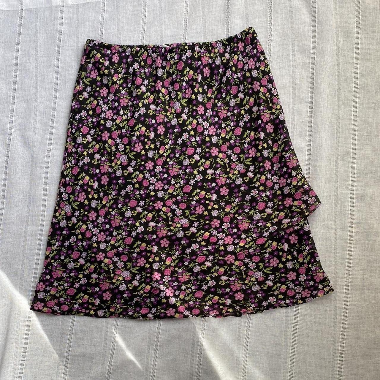 item listed by radiatejoyclothing