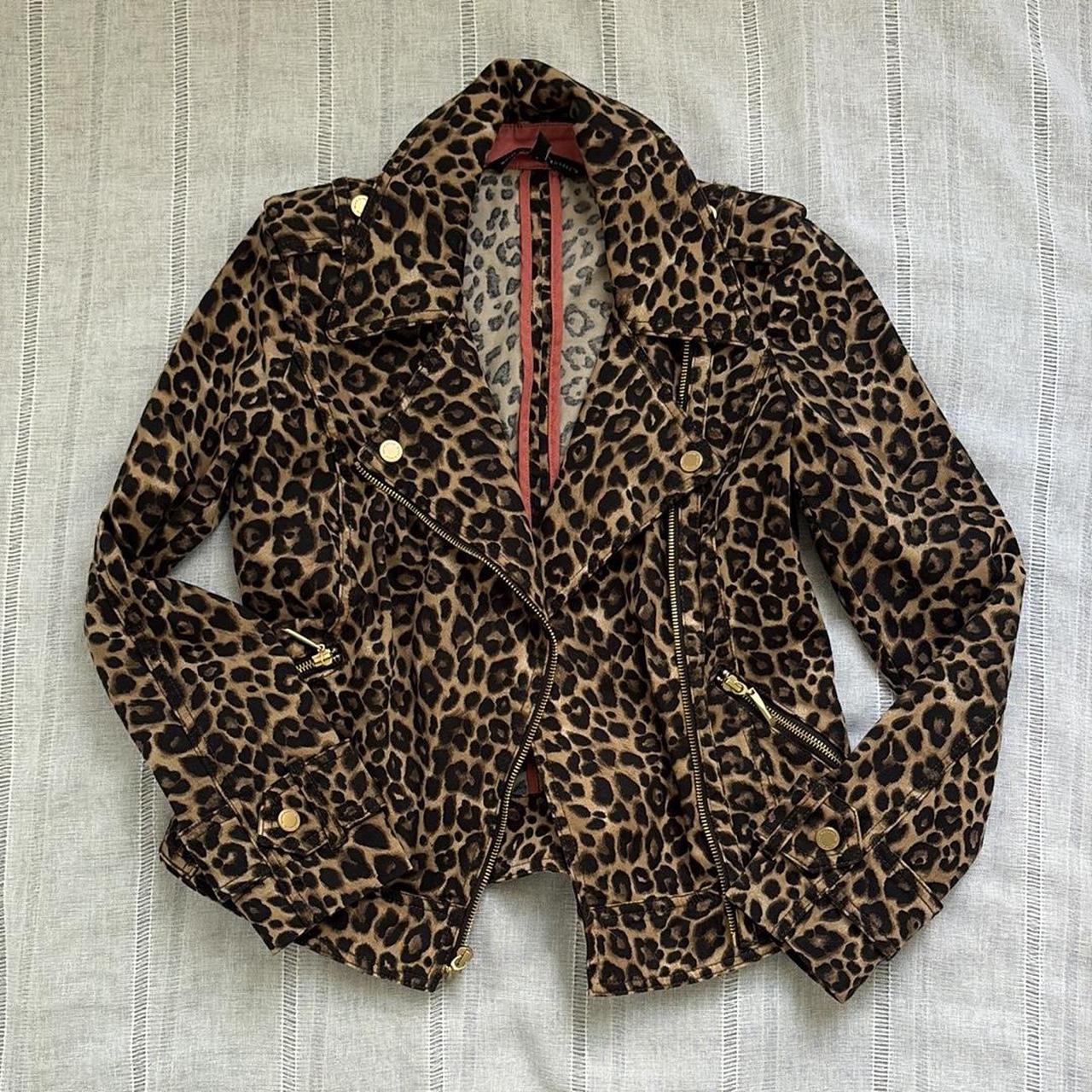 item listed by radiatejoyclothing