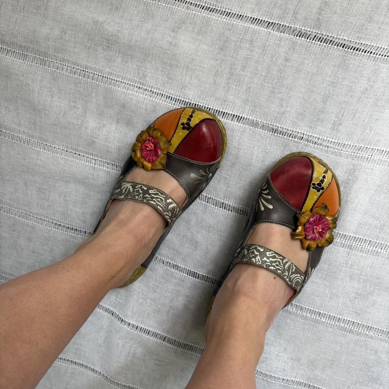 item listed by radiatejoyclothing