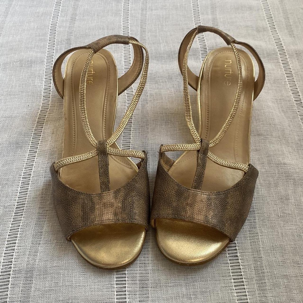 item listed by radiatejoyclothing