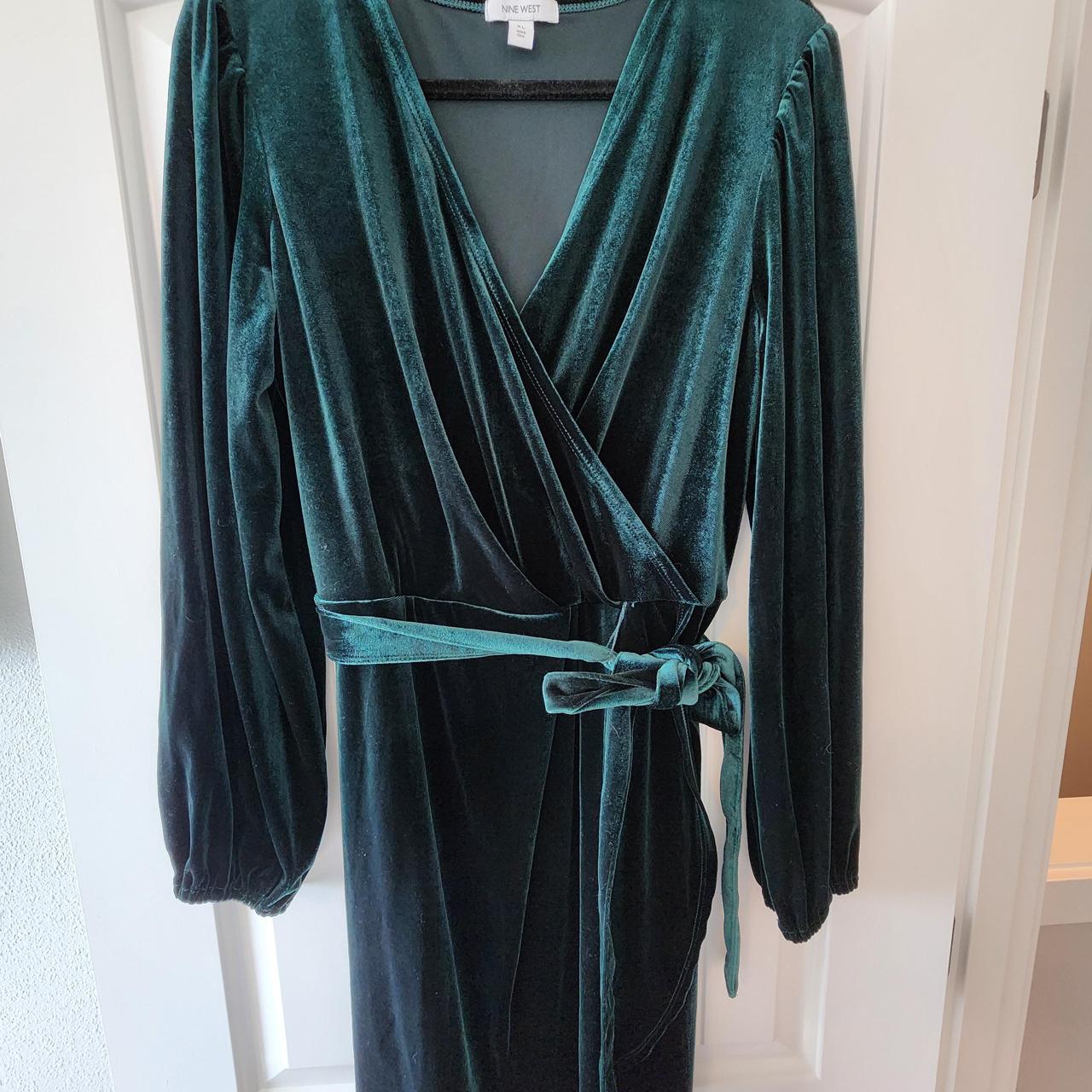 Nine West Women's Velvet Dress - Green - XL – Emerald green velvet wrap dress with tie …