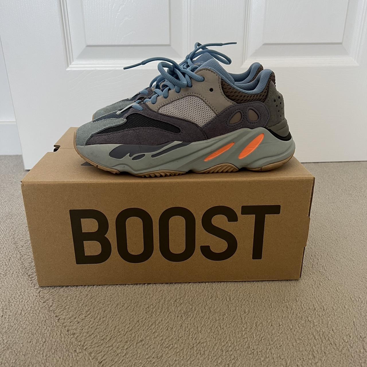 yeezy 700 blue carbon