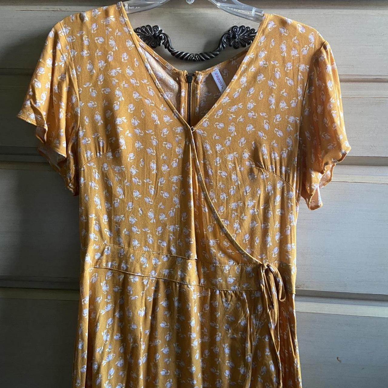 Xhilaration Women's Yellow and Cream Dress Depop