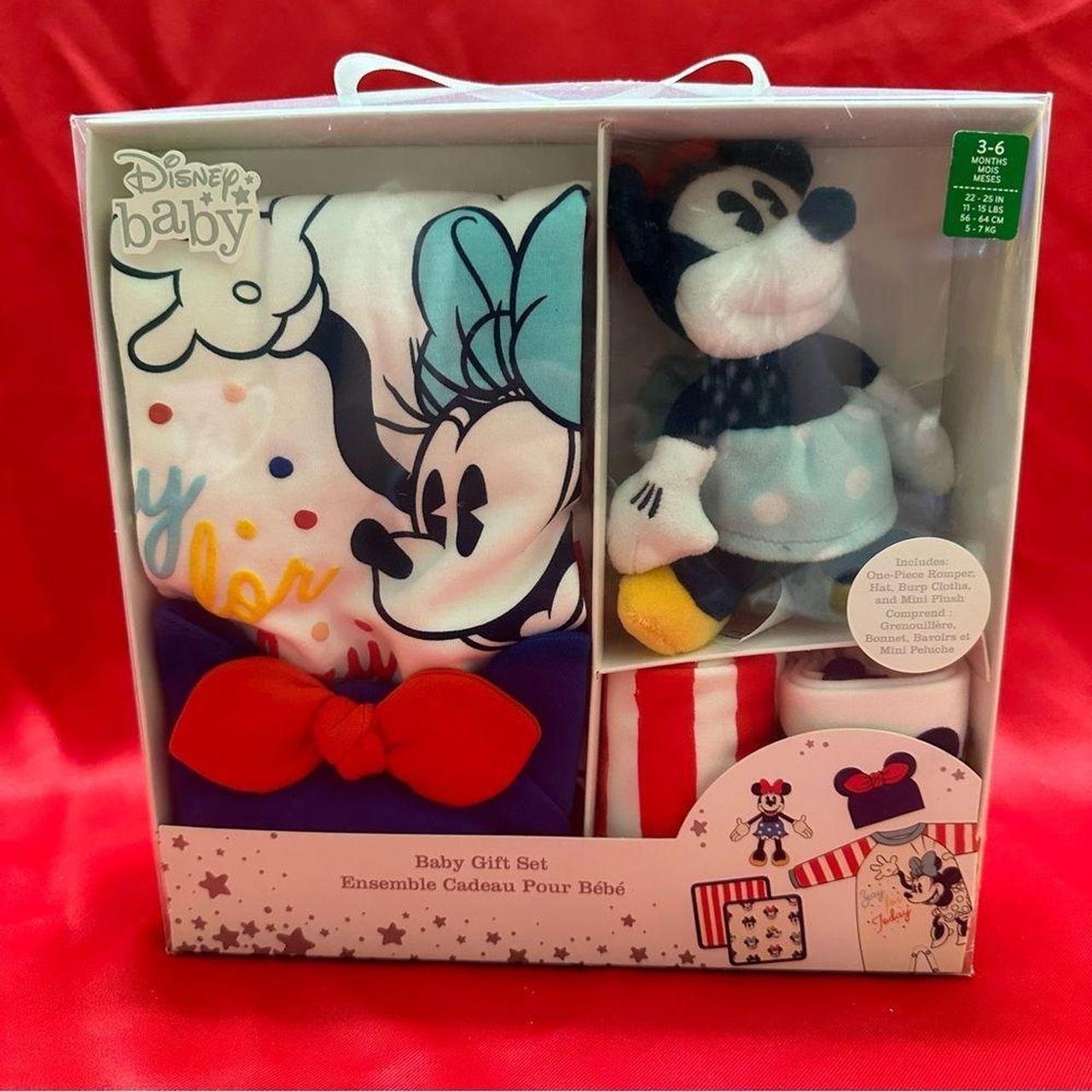 Disney baby hot sale gift set