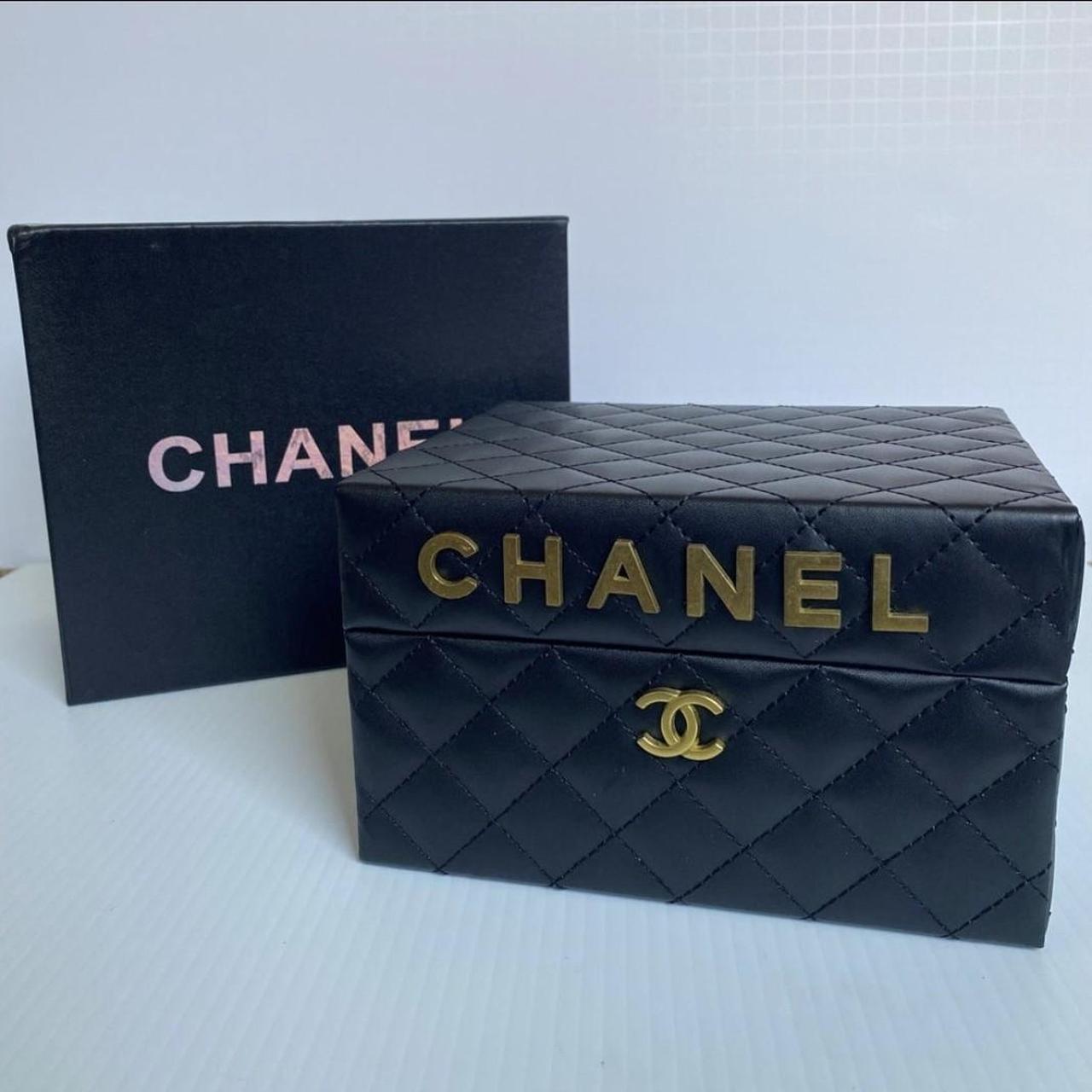 CHANEL, Bags, Chanel Mesh Tote With Pouch Gift With Purchase Or Vip