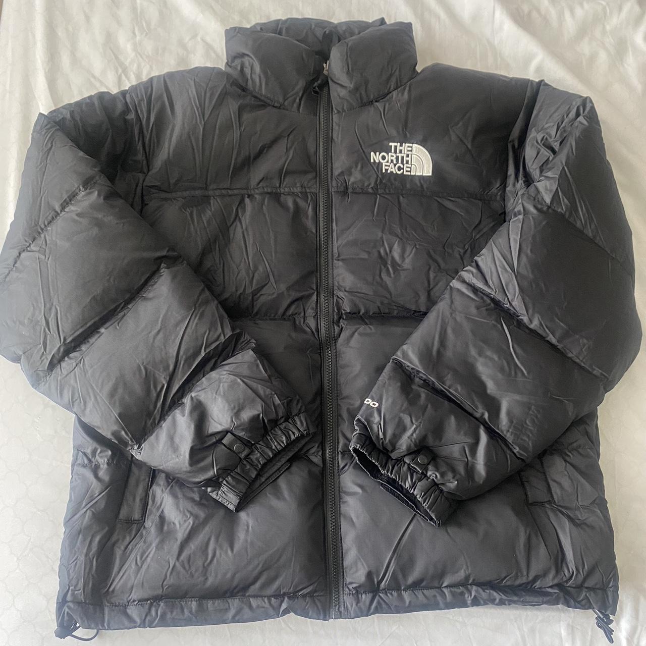 Nice retro nupste north face puffer with a very... - Depop