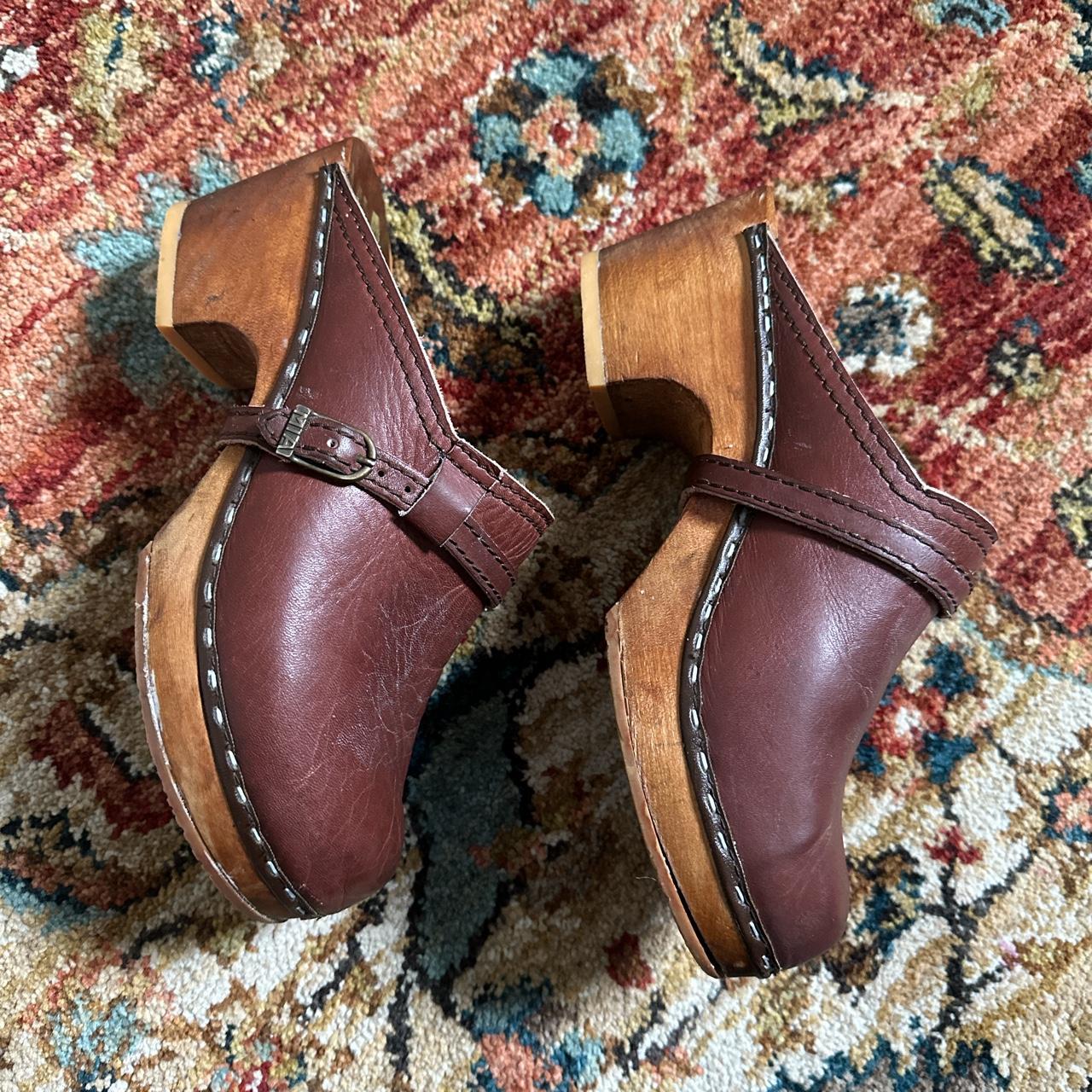 mia leather clogs
