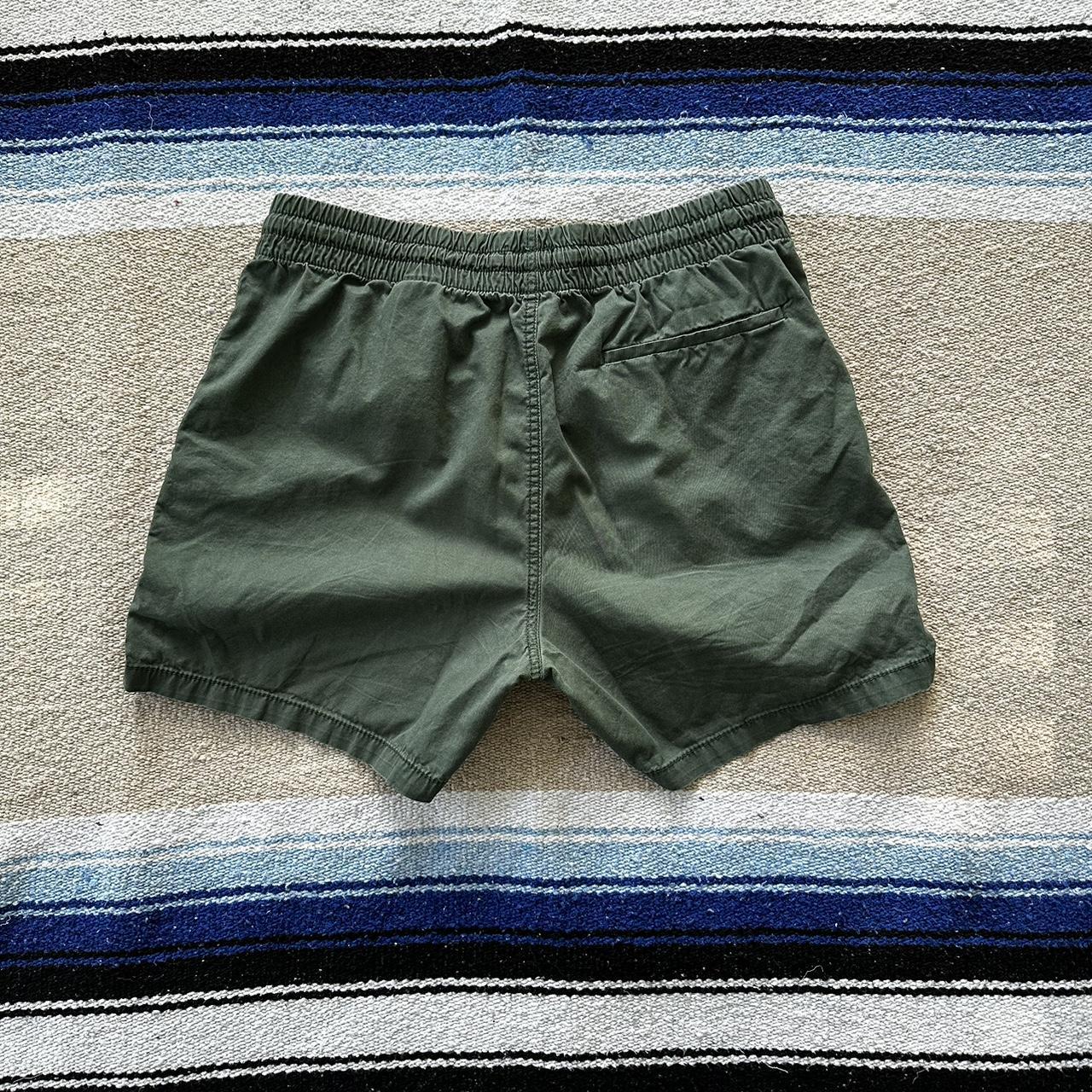 H&M Men's Green Shorts Depop