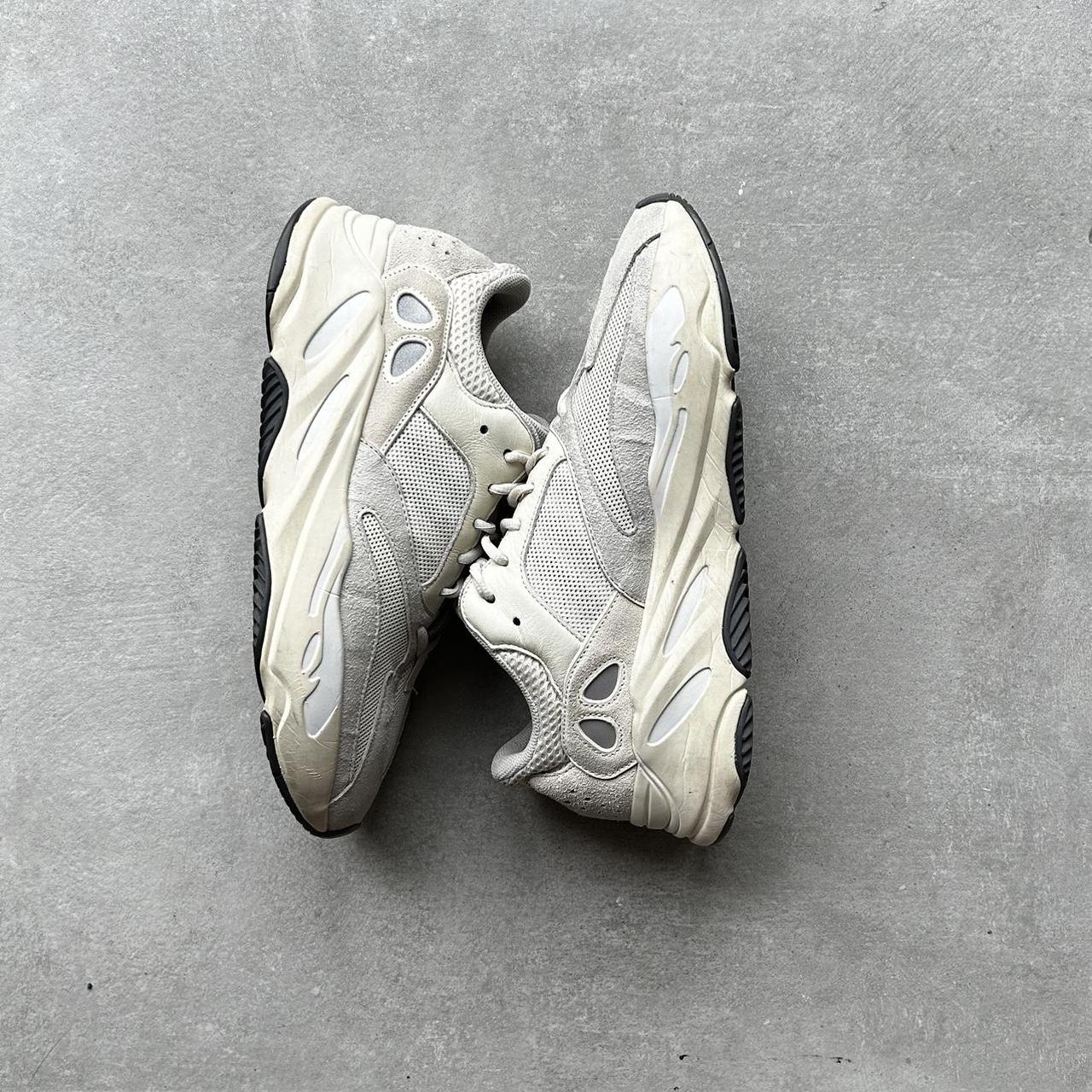 yeezy boost 700 analog white