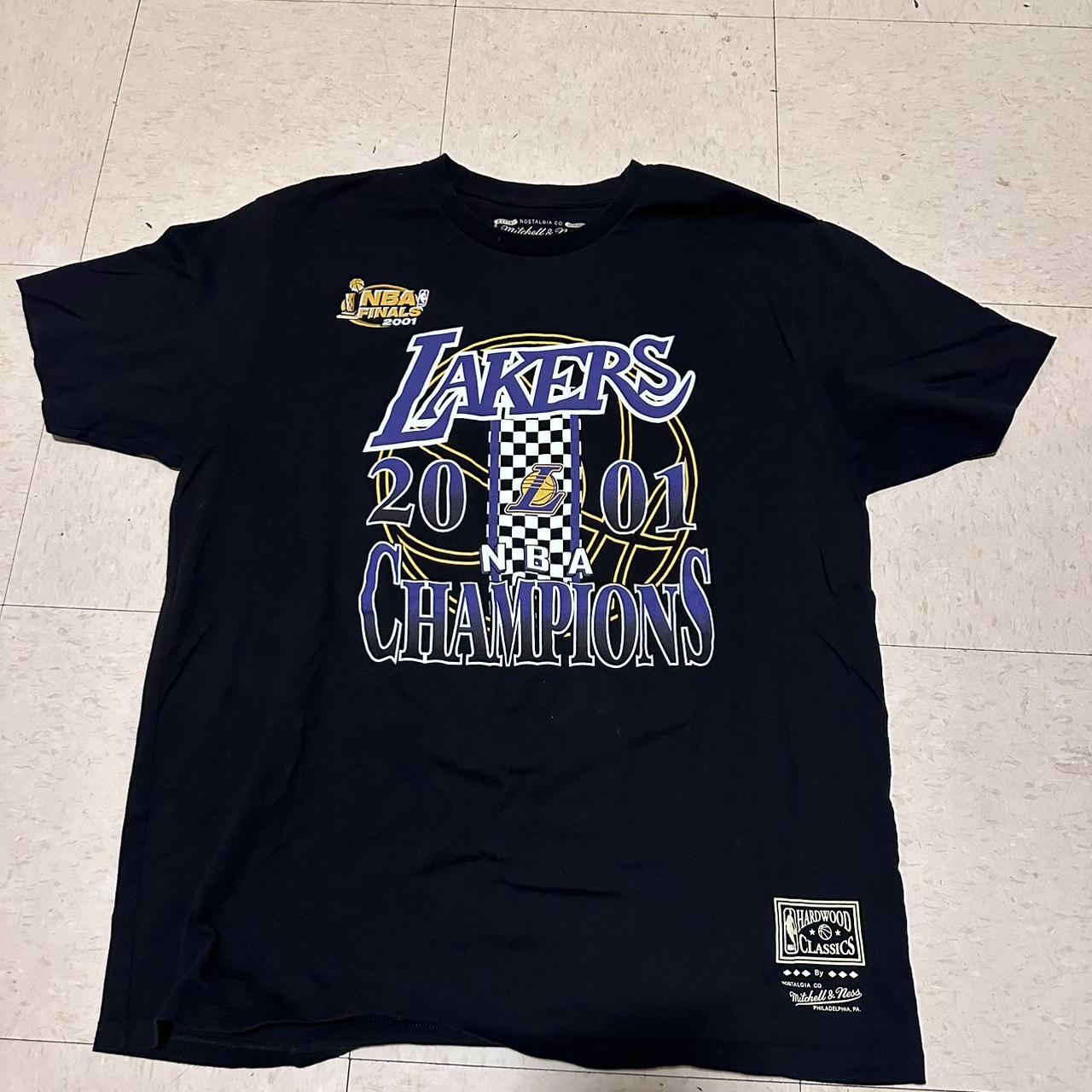 Mitchell & Ness NBA LA Lakers champions t-shirt in black