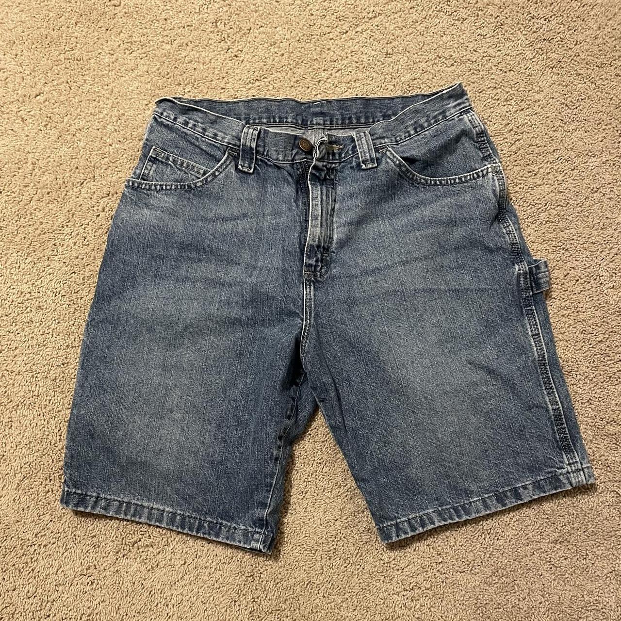 wrangler carpenter jean shorts size 33 waist. great... - Depop