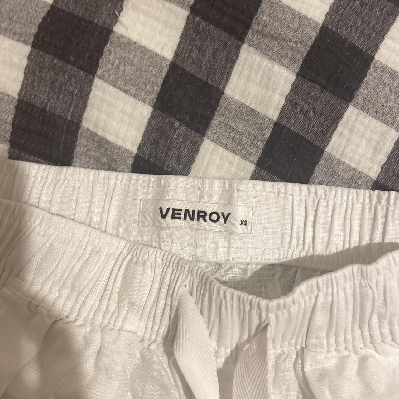 Venroy white linen high rise shorts Roll for low... - Depop